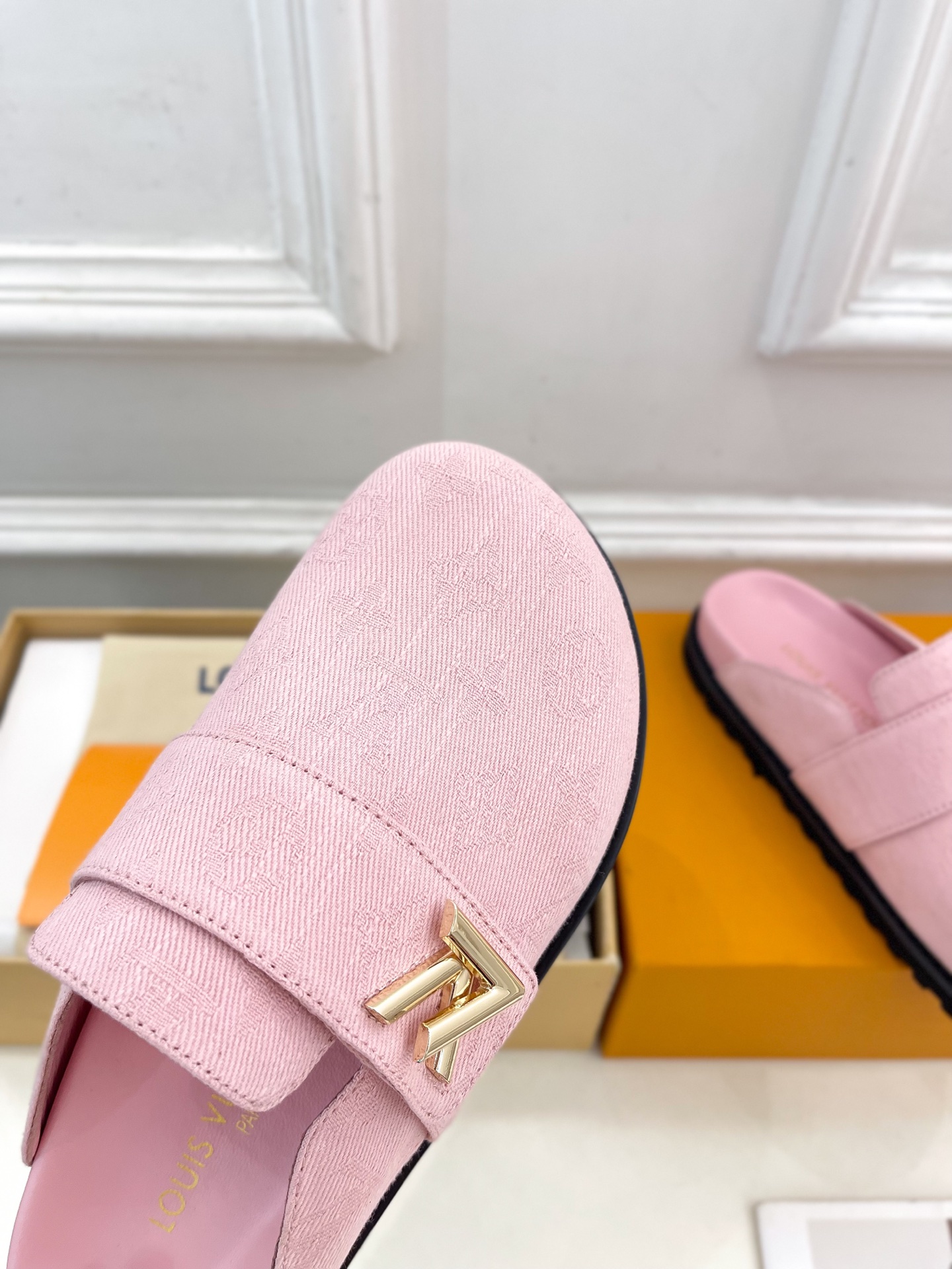LV  | 路易威登  25𝐬𝐬 

🧡💚2025 早春新款 顶级版本⚠️
专柜主打最新款 COSY C
