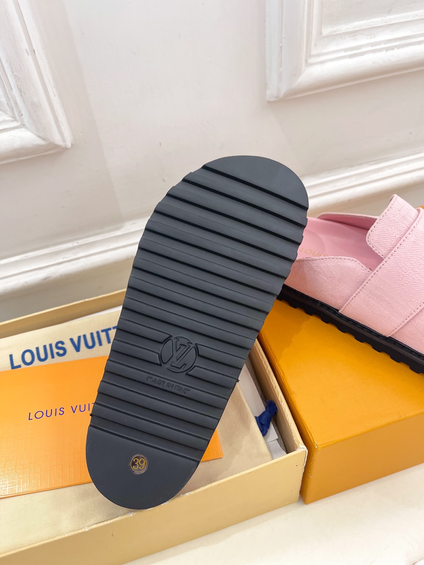 LV  | 路易威登  25𝐬𝐬 

🧡💚2025 早春新款 顶级版本⚠️
专柜主打最新款 COSY C