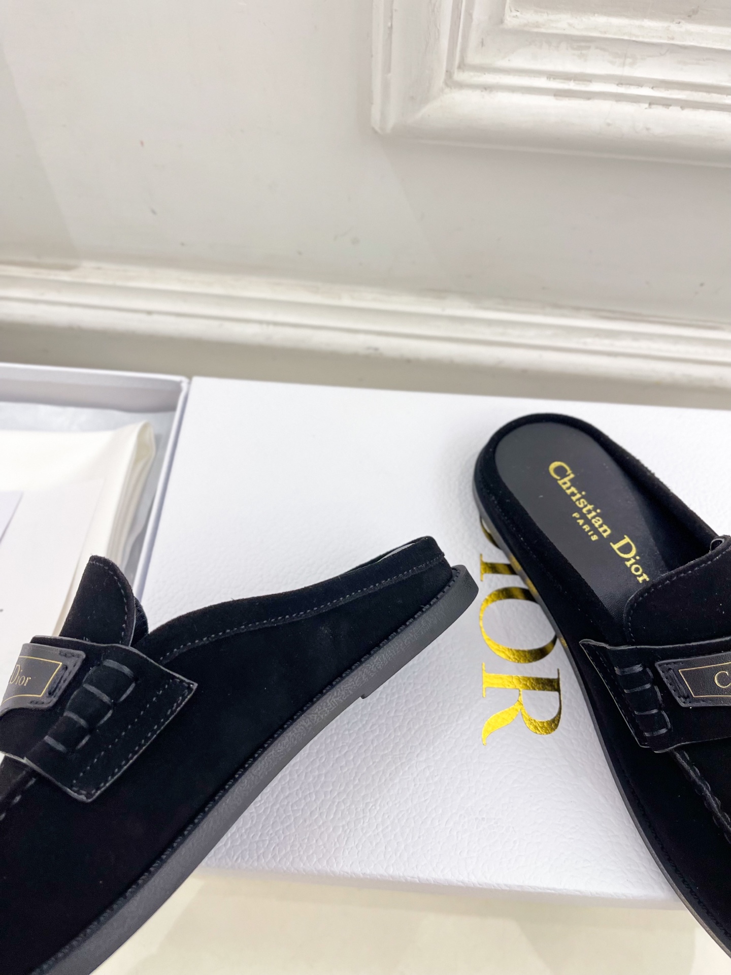 Dior |  迪奥  25𝐬𝐬 

🧡💚2025早春新品 顶级版本⚠️
专柜主打新款Dior Boy穆