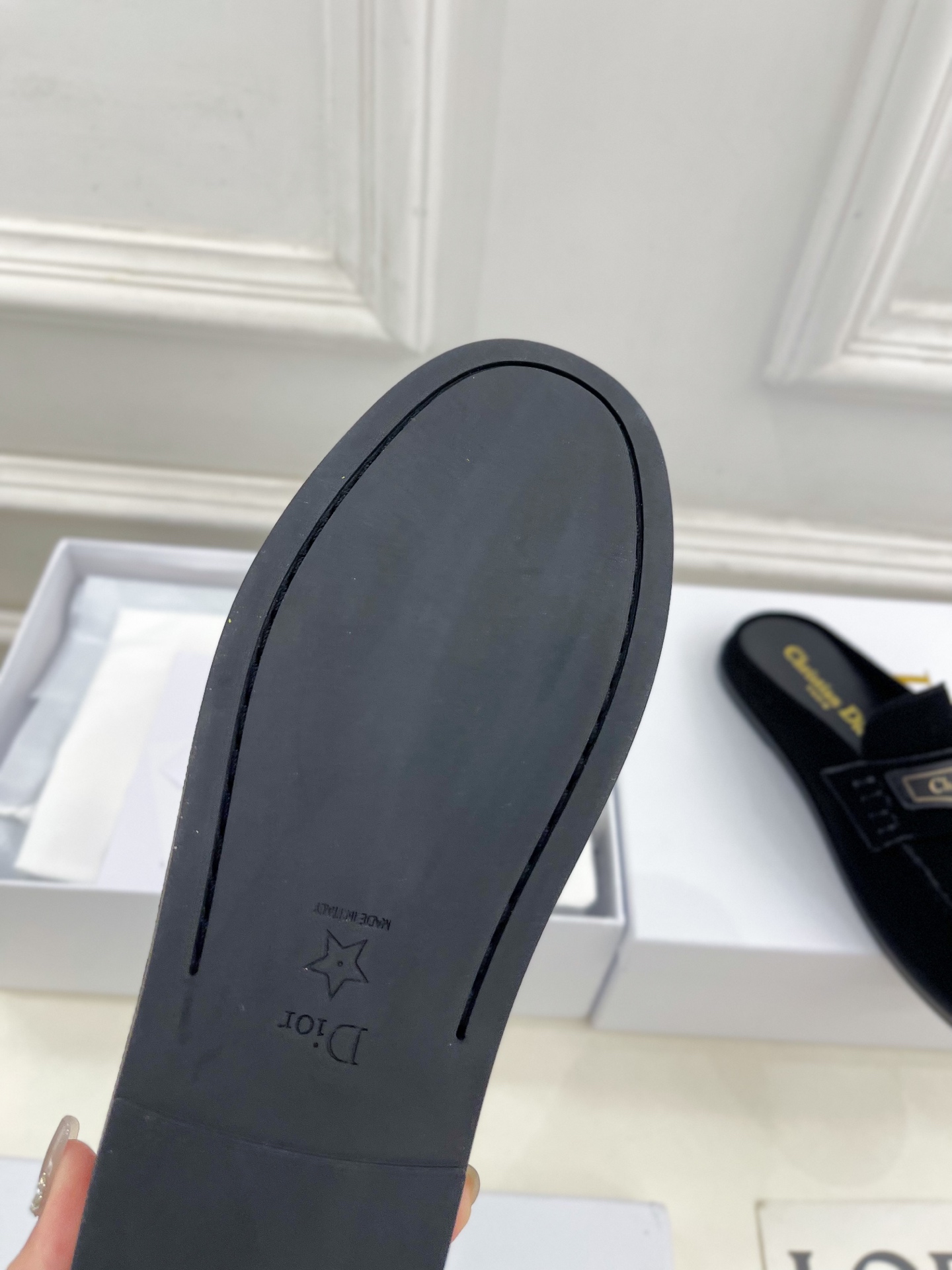 Dior |  迪奥  25𝐬𝐬 

🧡💚2025早春新品 顶级版本⚠️
专柜主打新款Dior Boy穆