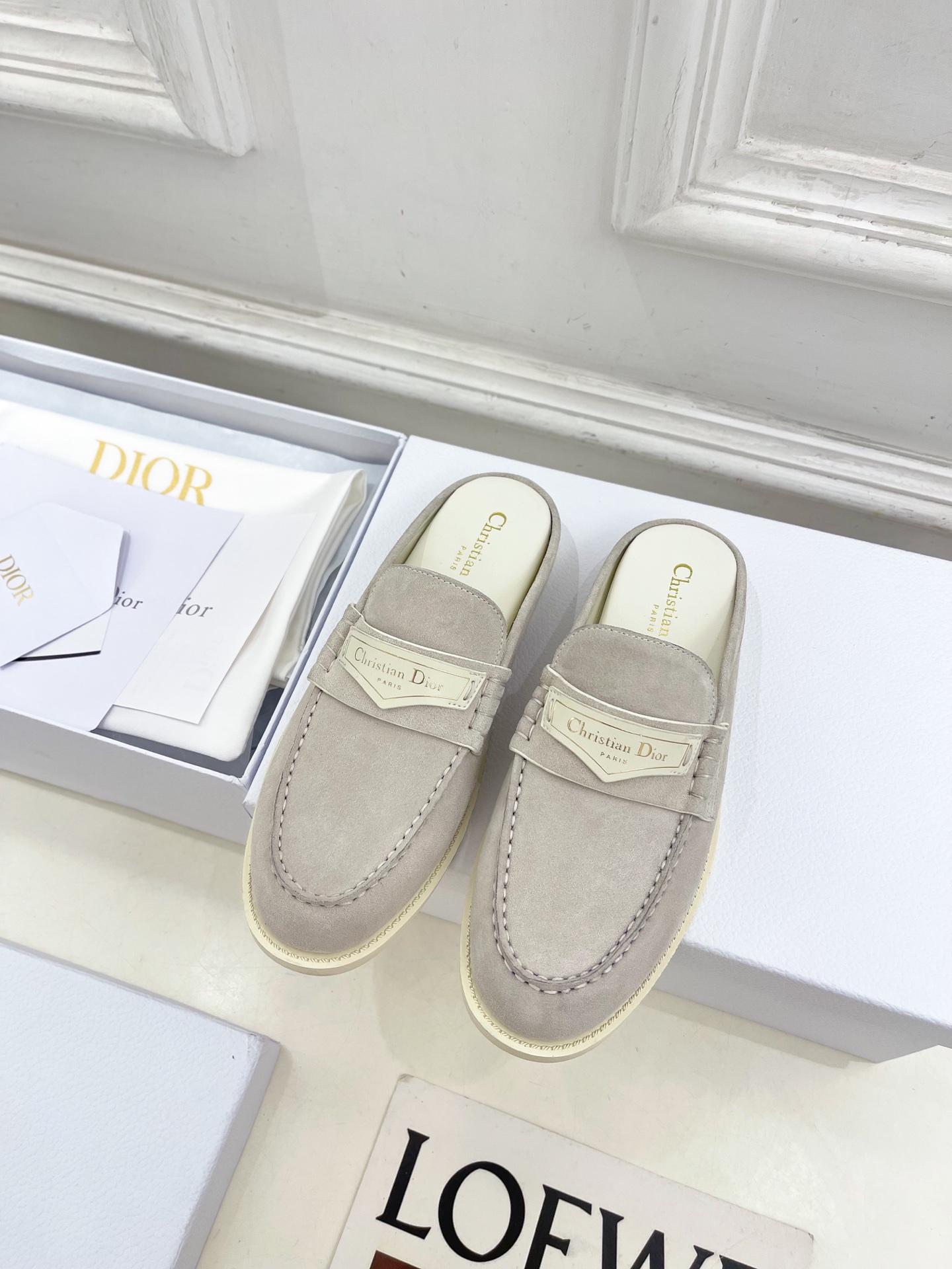 Dior |  迪奥  25𝐬𝐬 

🧡💚2025早春新品 顶级版本⚠️
专柜主打新款Dior Boy穆