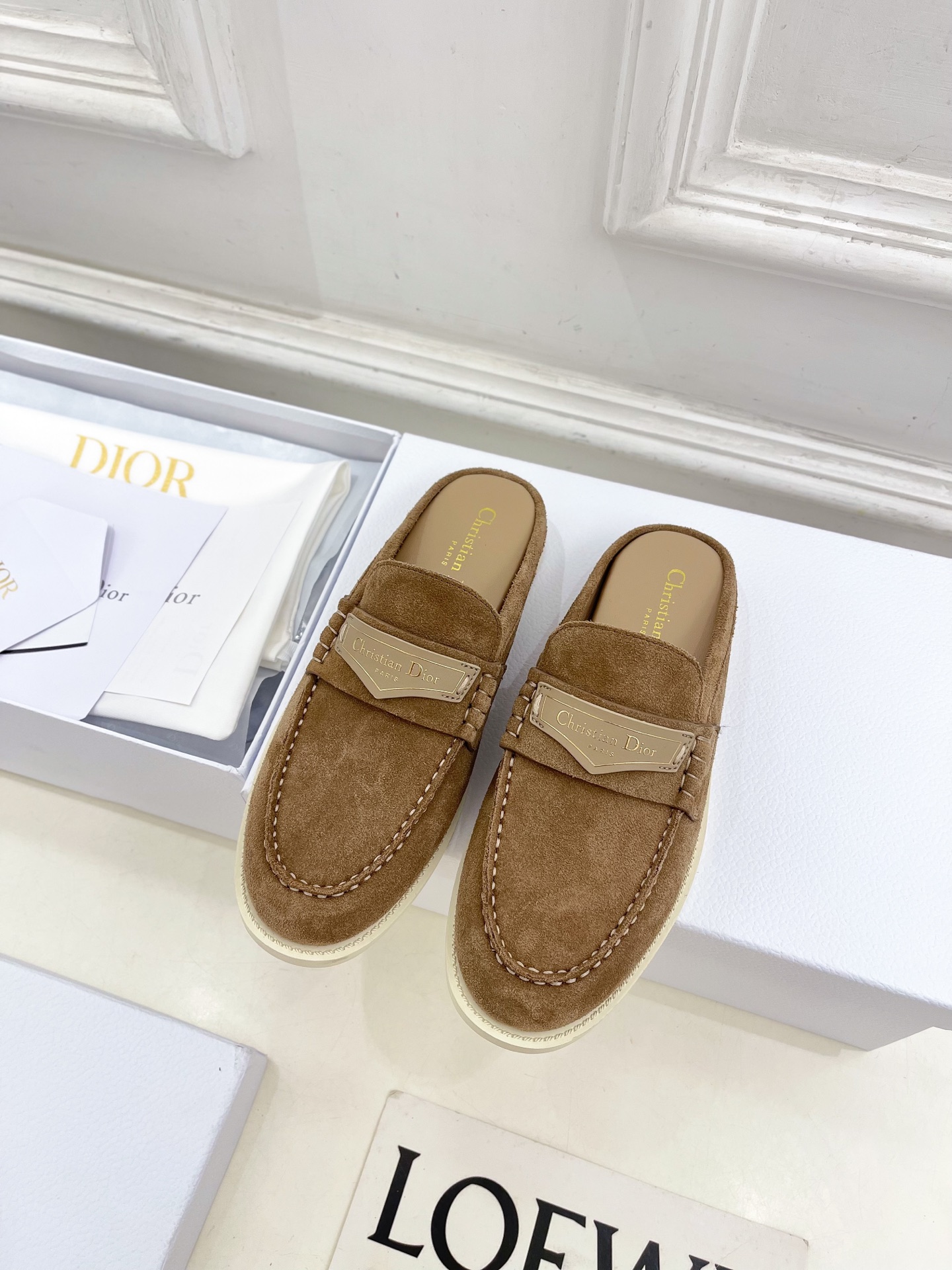 Dior |  迪奥  25𝐬𝐬 

🧡💚2025早春新品 顶级版本⚠️
专柜主打新款Dior Boy穆