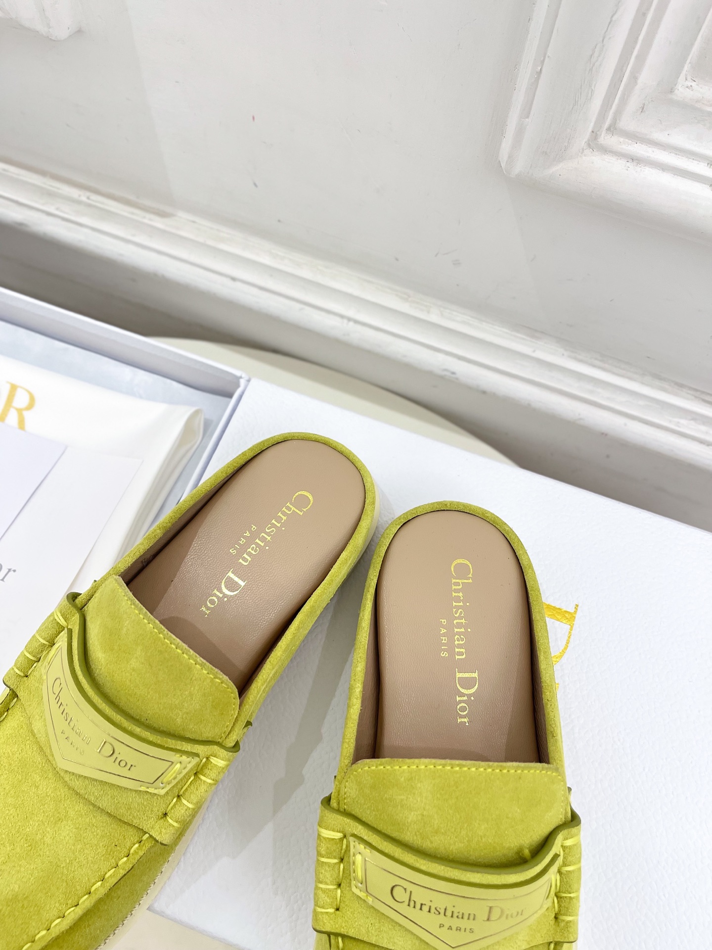 Dior |  迪奥  25𝐬𝐬 

🧡💚2025早春新品 顶级版本⚠️
专柜主打新款Dior Boy穆