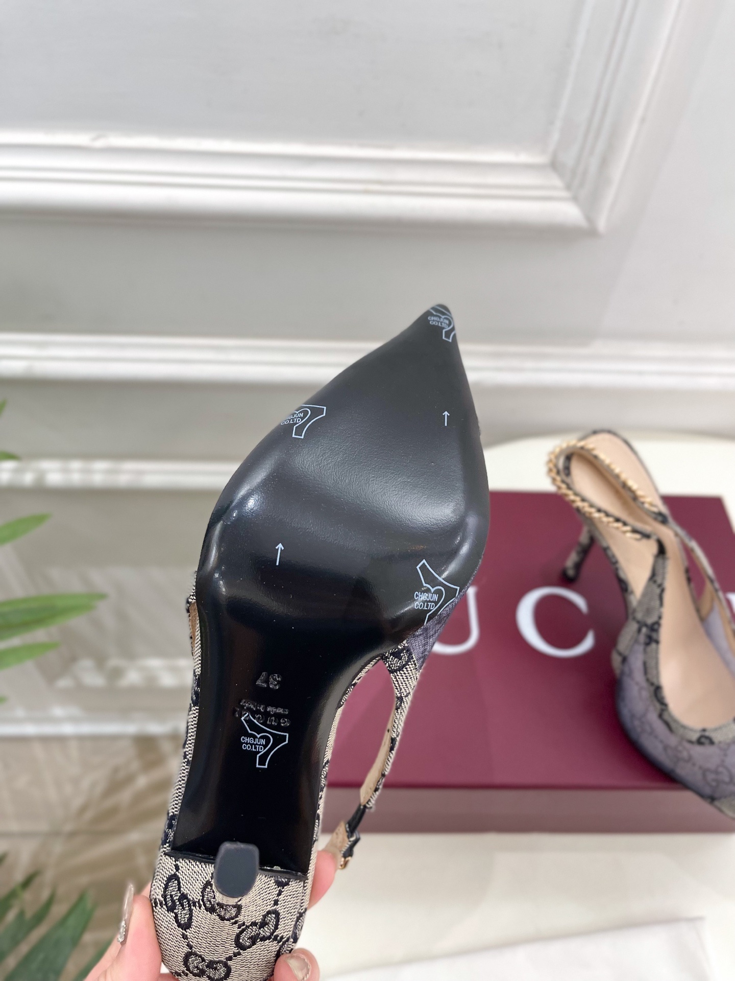 Gucci | 古驰 25𝐬𝐬
⭐️ G家 主打系列终于面世,狠货值得期待!原有的经典 创造新