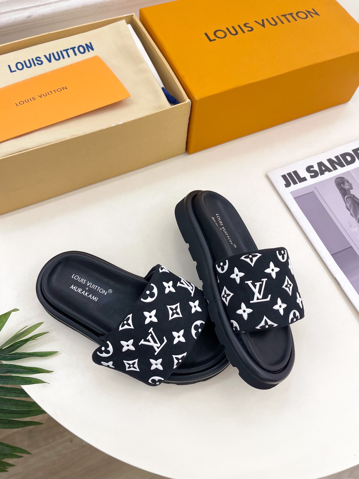 LV  | 路易威登   25𝐬𝐬 

🧡💚2025春夏新品   顶级版本⚠️
专柜主打最新款 压花休闲