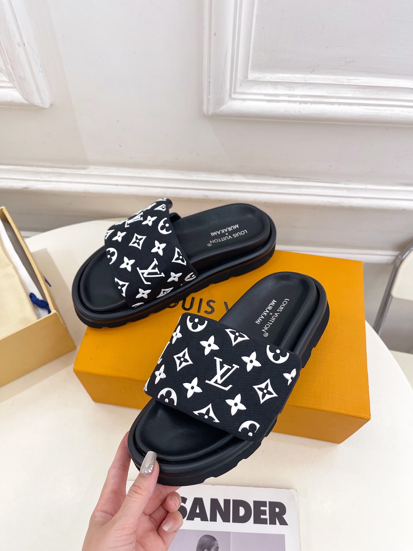 LV  | 路易威登   25𝐬𝐬 

🧡💚2025春夏新品   顶级版本⚠️
专柜主打最新款 压花休闲