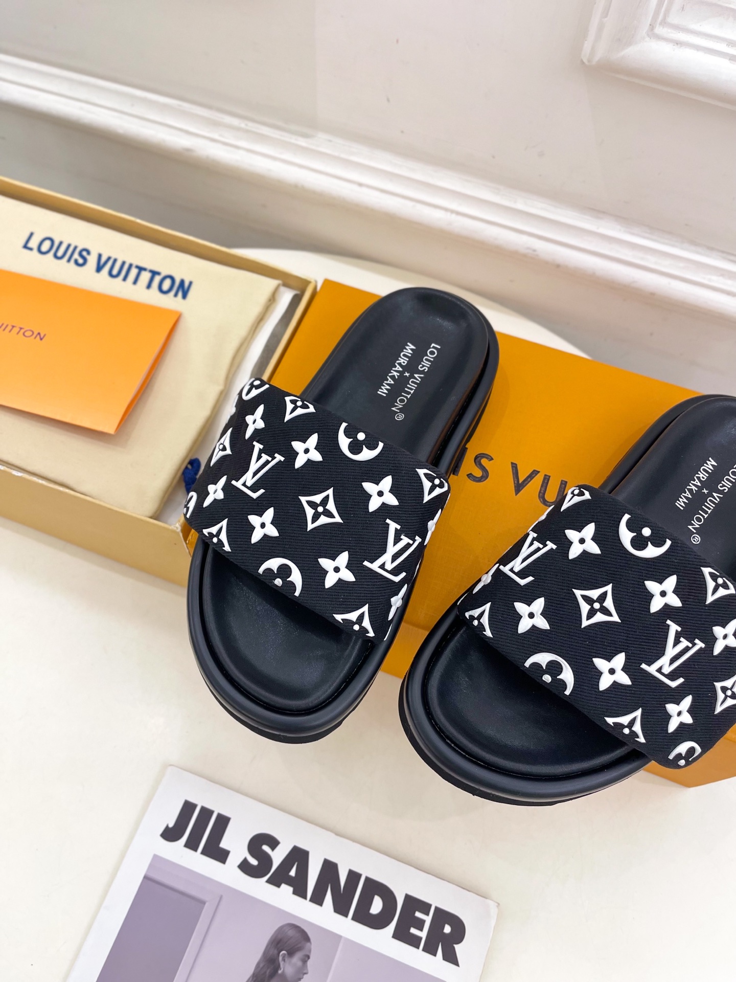 LV  | 路易威登   25𝐬𝐬 

🧡💚2025春夏新品   顶级版本⚠️
专柜主打最新款 压花休闲