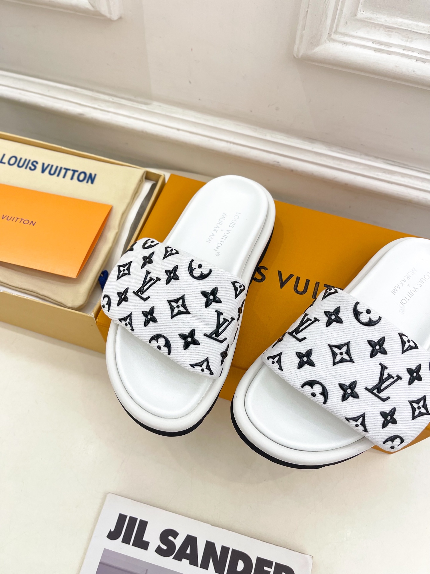 LV  | 路易威登   25𝐬𝐬 

🧡💚2025春夏新品   顶级版本⚠️
专柜主打最新款 压花休闲