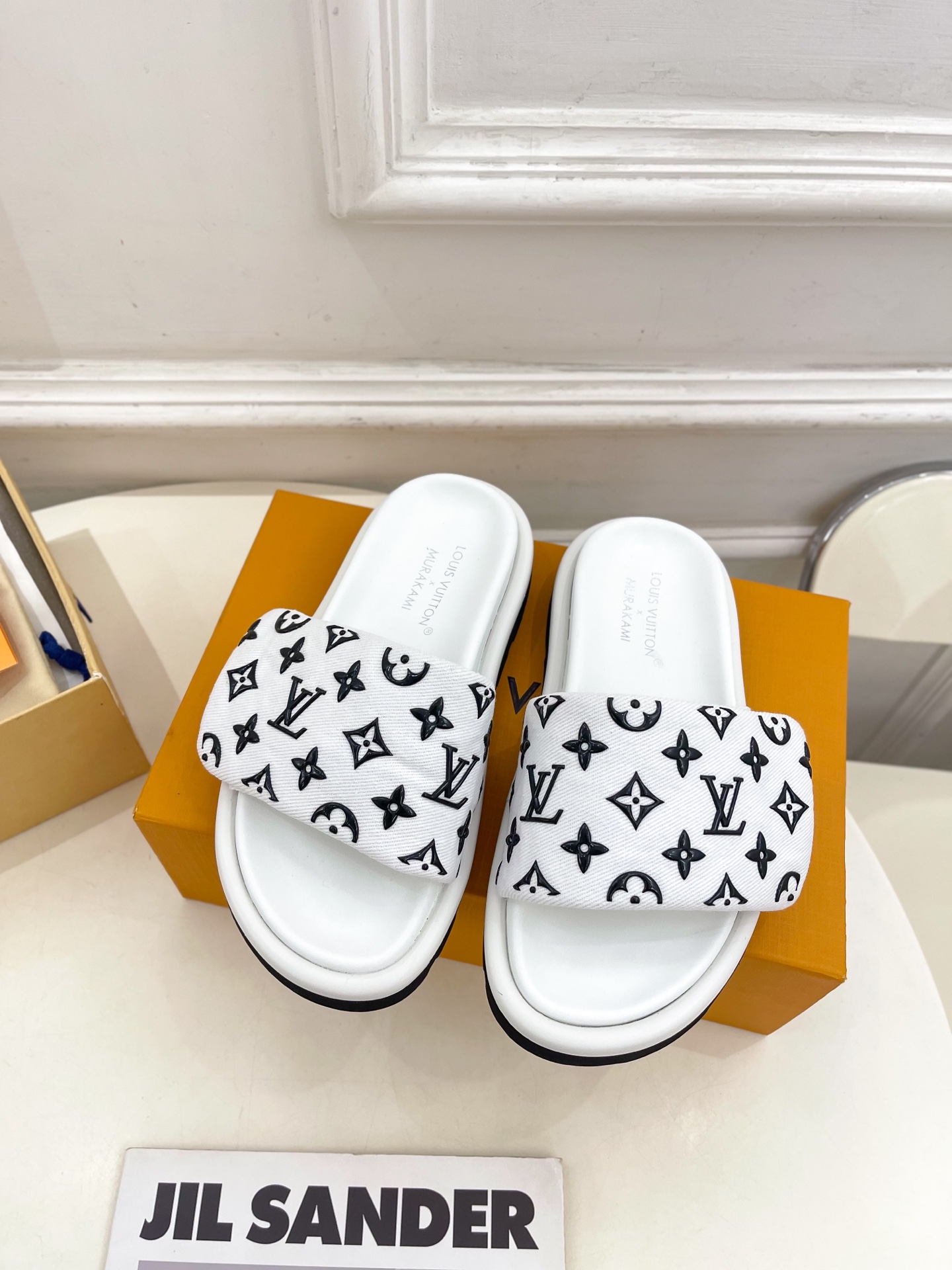 LV  | 路易威登   25𝐬𝐬 

🧡💚2025春夏新品   顶级版本⚠️
专柜主打最新款 压花休闲