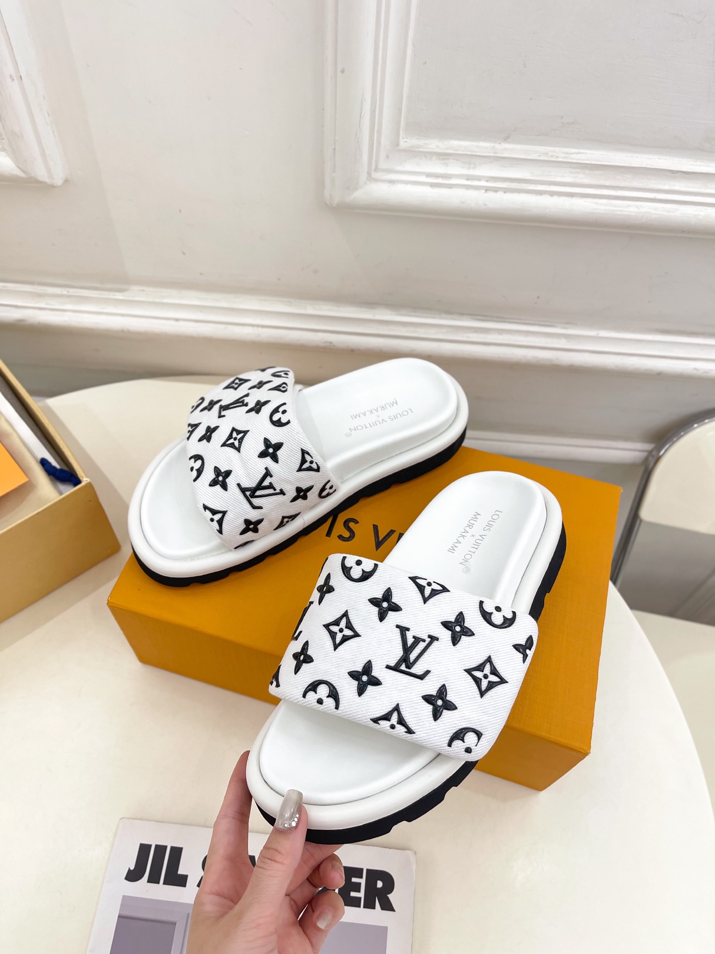 LV  | 路易威登   25𝐬𝐬 

🧡💚2025春夏新品   顶级版本⚠️
专柜主打最新款 压花休闲