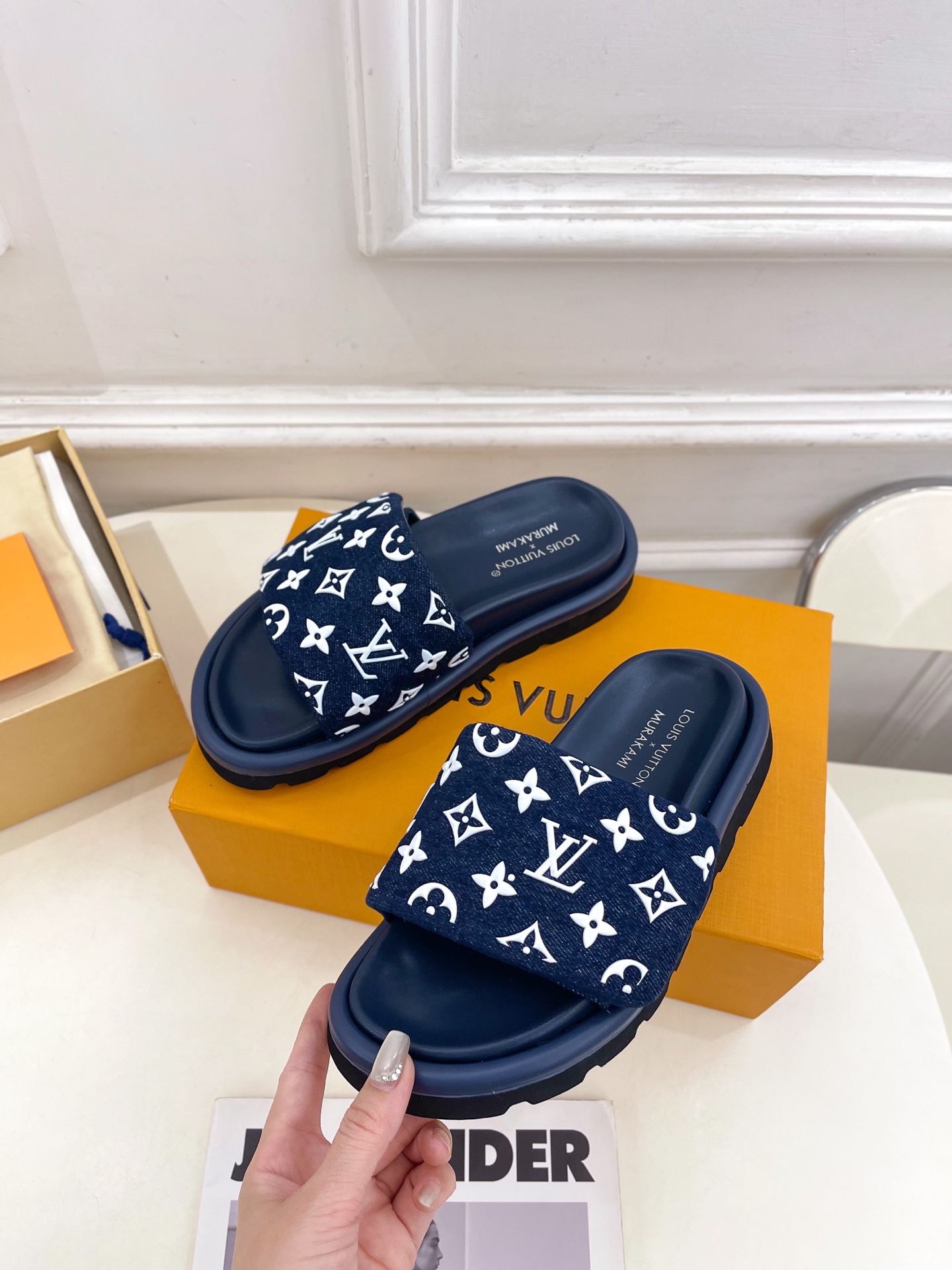 LV  | 路易威登   25𝐬𝐬 

🧡💚2025春夏新品   顶级版本⚠️
专柜主打最新款 压花休闲