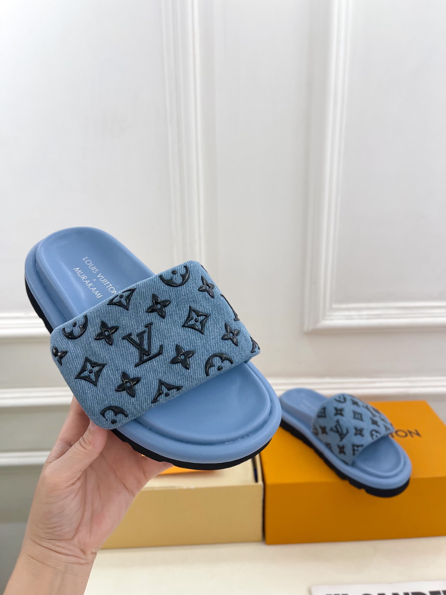 LV  | 路易威登   25𝐬𝐬 

🧡💚2025春夏新品   顶级版本⚠️
专柜主打最新款 压花休闲