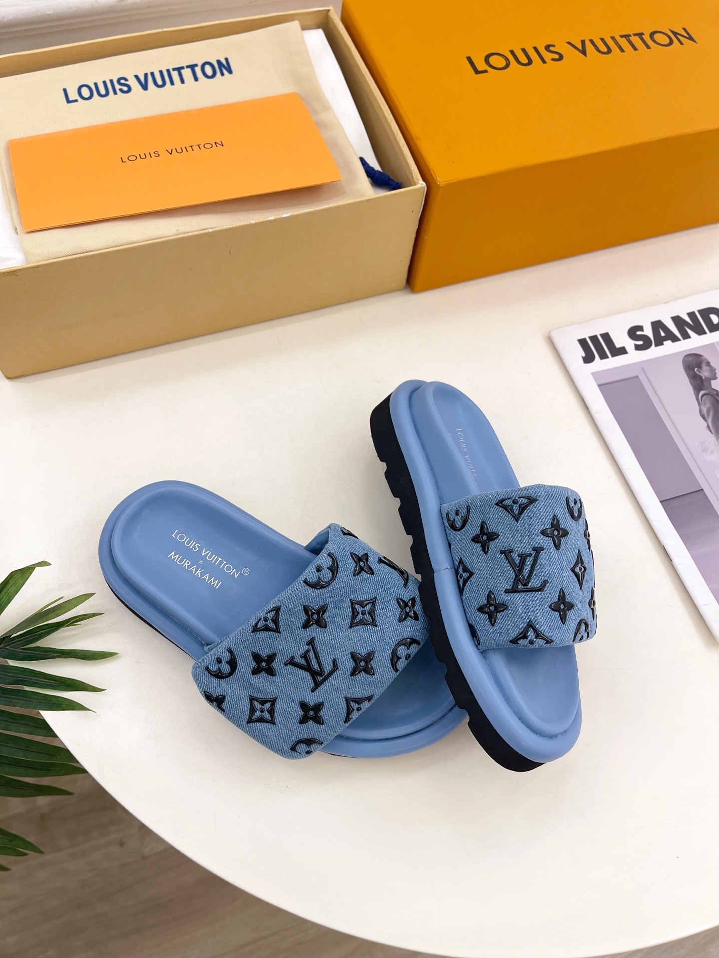 LV  | 路易威登   25𝐬𝐬 

🧡💚2025春夏新品   顶级版本⚠️
专柜主打最新款 压花休闲