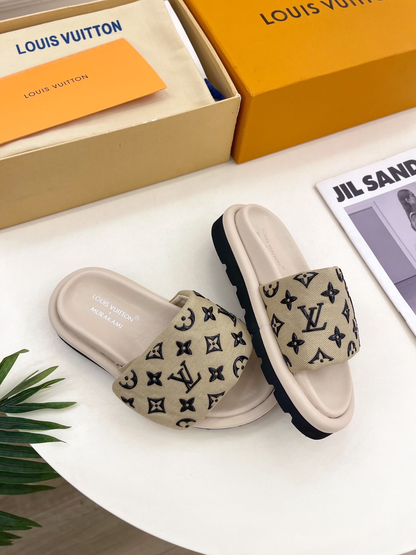 LV  | 路易威登   25𝐬𝐬 

🧡💚2025春夏新品   顶级版本⚠️
专柜主打最新款 压花休闲