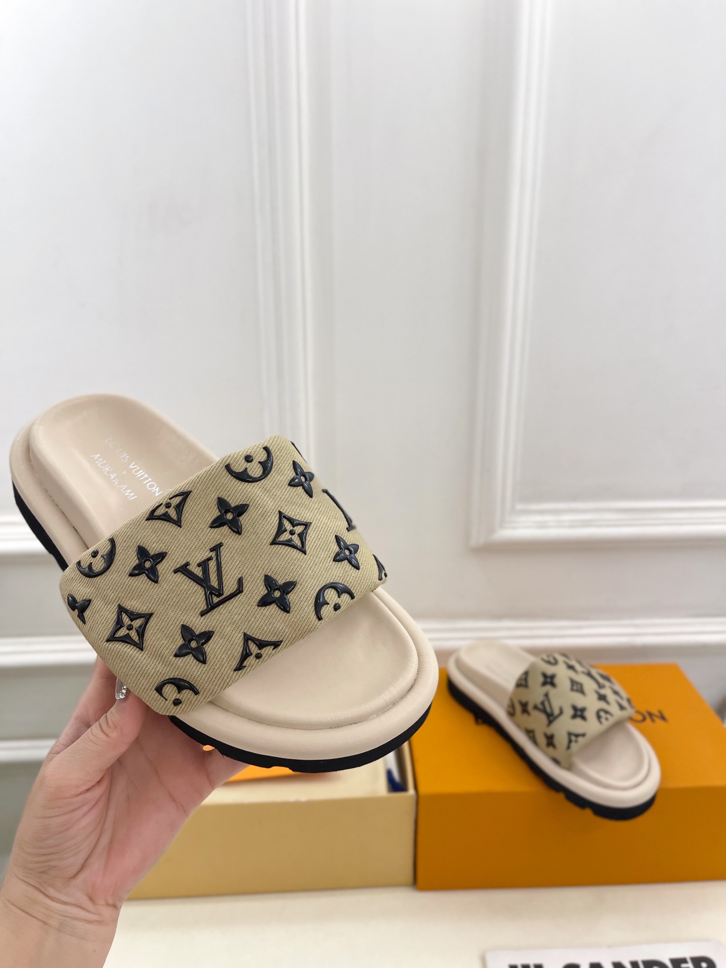 LV  | 路易威登   25𝐬𝐬 

🧡💚2025春夏新品   顶级版本⚠️
专柜主打最新款 压花休闲