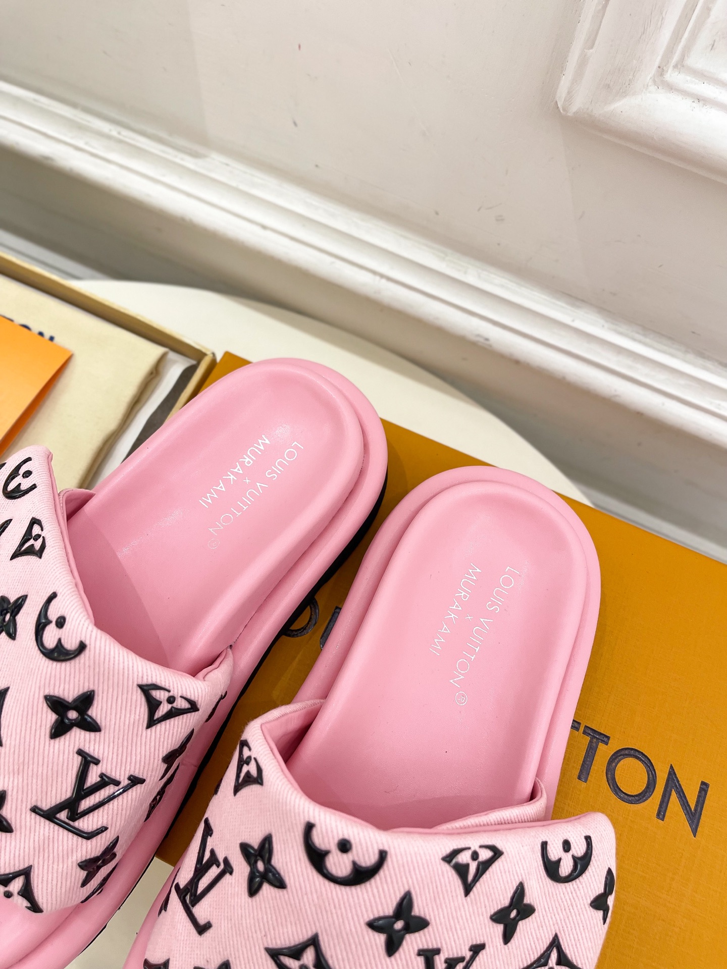 LV  | 路易威登   25𝐬𝐬 

🧡💚2025春夏新品   顶级版本⚠️
专柜主打最新款 压花休闲