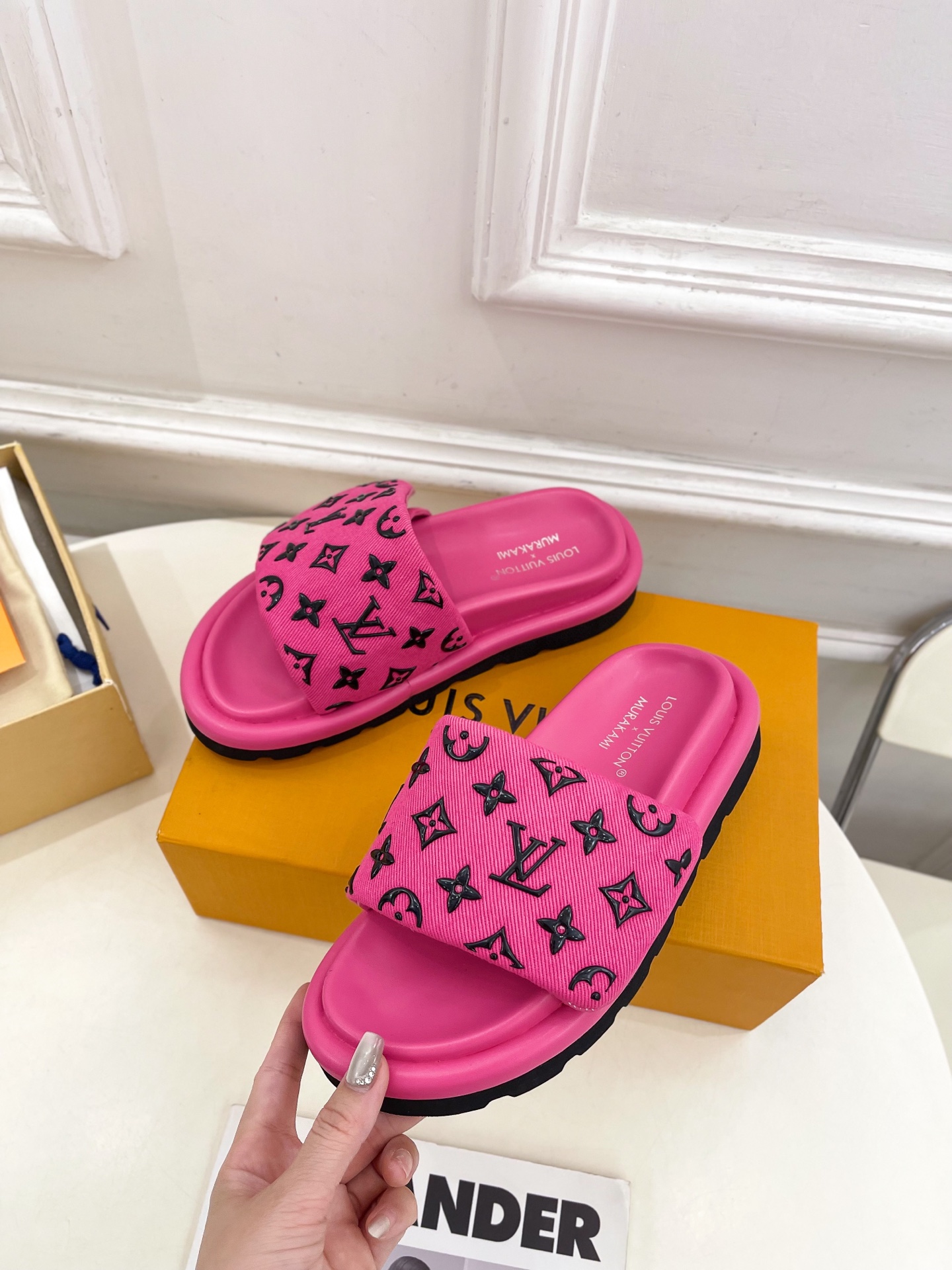 LV  | 路易威登   25𝐬𝐬 

🧡💚2025春夏新品   顶级版本⚠️
专柜主打最新款 压花休闲
