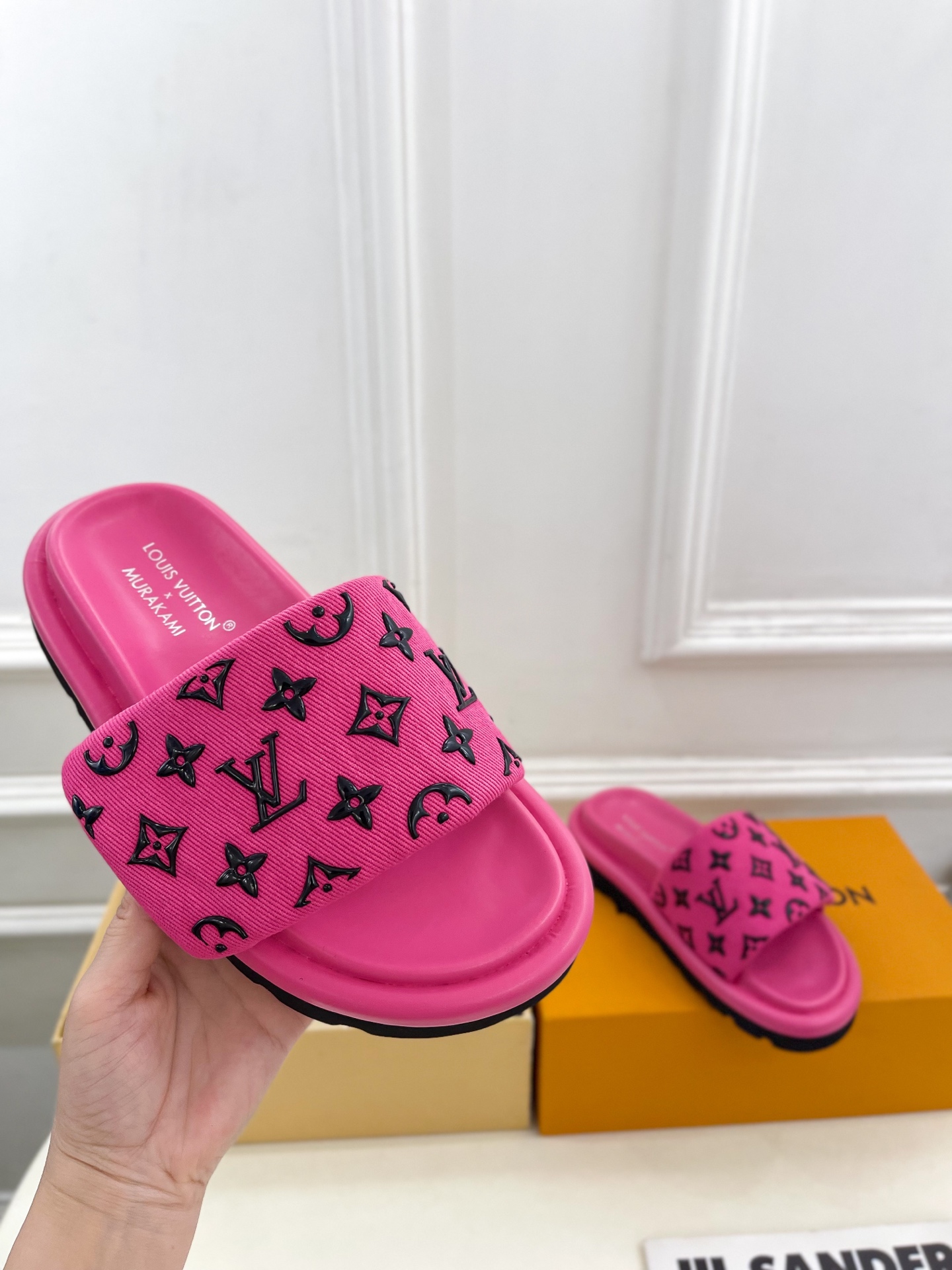 LV  | 路易威登   25𝐬𝐬 

🧡💚2025春夏新品   顶级版本⚠️
专柜主打最新款 压花休闲