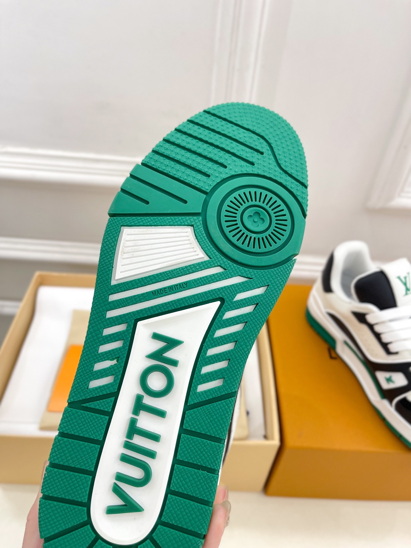 LV | 路易威登 25𝐬𝐬
🧡💚2025春夏新款 顶级版本⚠️
专柜主打最新款 LV TRA