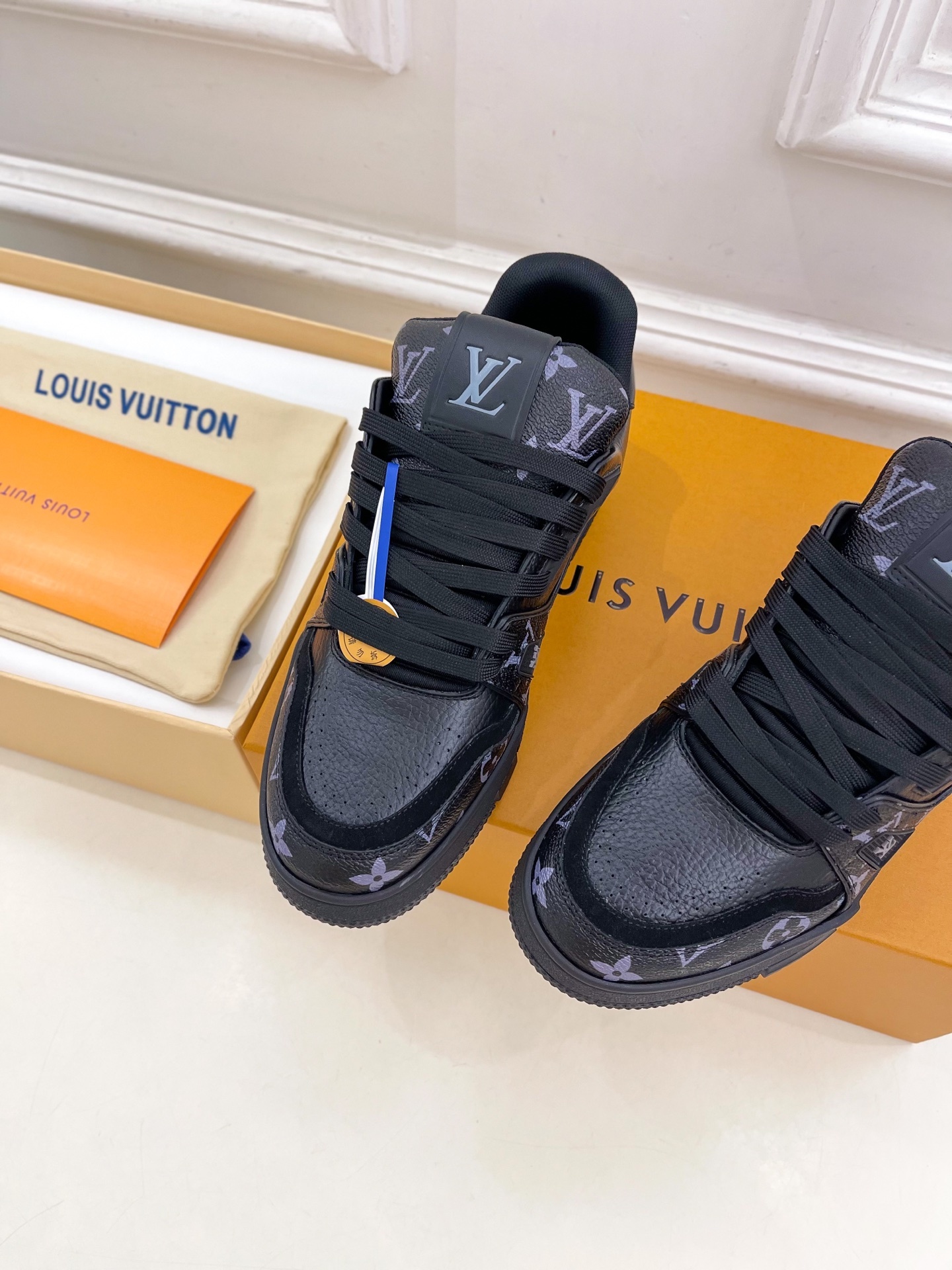 LV | 路易威登 25𝐬𝐬
🧡💚2025春夏新款 顶级版本⚠️
专柜主打最新款 LV TRA