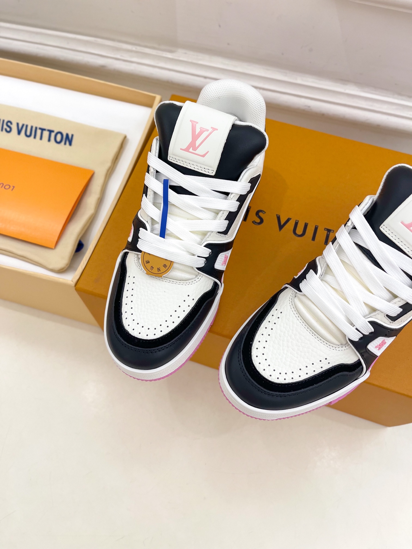 LV  | 路易威登  25𝐬𝐬 

🧡💚2025春夏新款 顶级版本⚠️
专柜主打最新款  LV TRA
