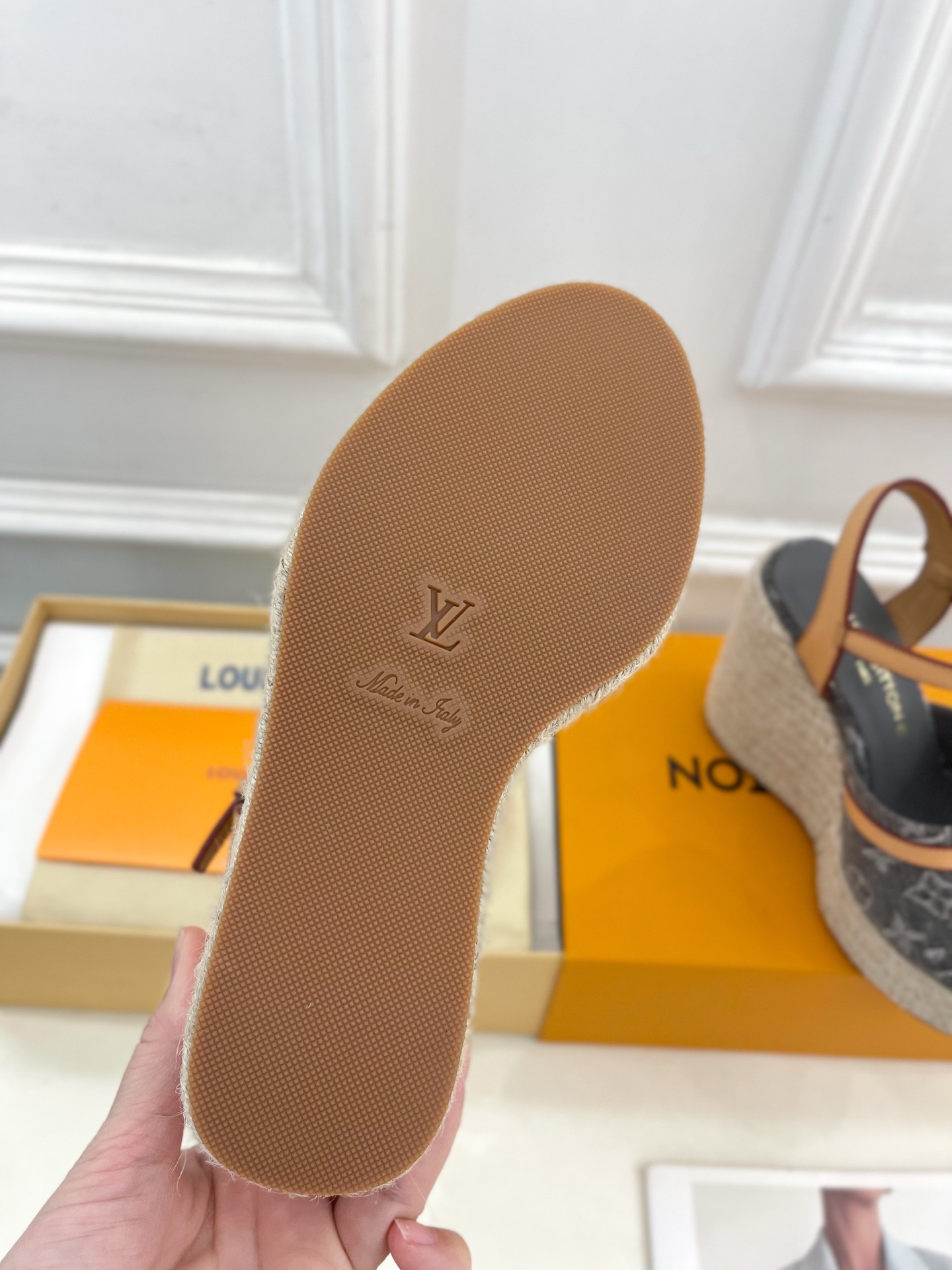 LV  | 路易威登    25𝐬𝐬 

🧡💚2025春夏新款 顶级版本‼️原版一致
专柜主打最新款 L