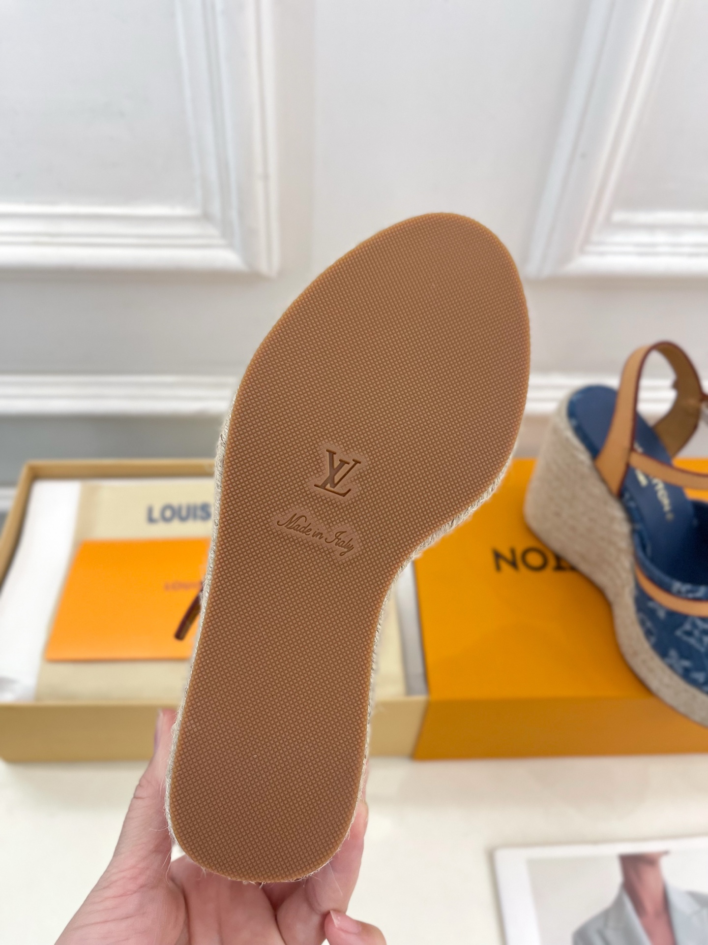 LV  | 路易威登    25𝐬𝐬 

🧡💚2025春夏新款 顶级版本‼️原版一致
专柜主打最新款 L