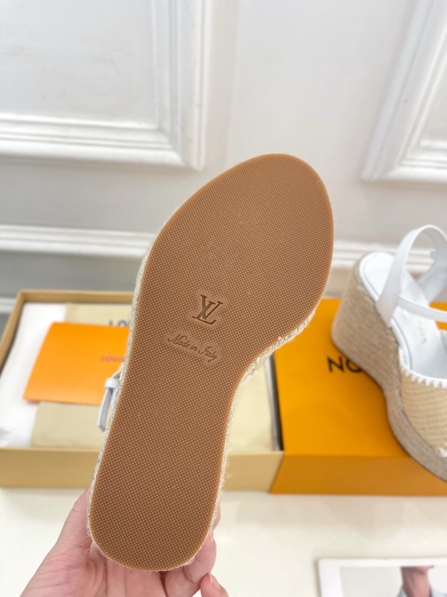 LV  | 路易威登    25𝐬𝐬 

🧡💚2025春夏新款 顶级版本‼️原版一致
专柜主打最新款 L