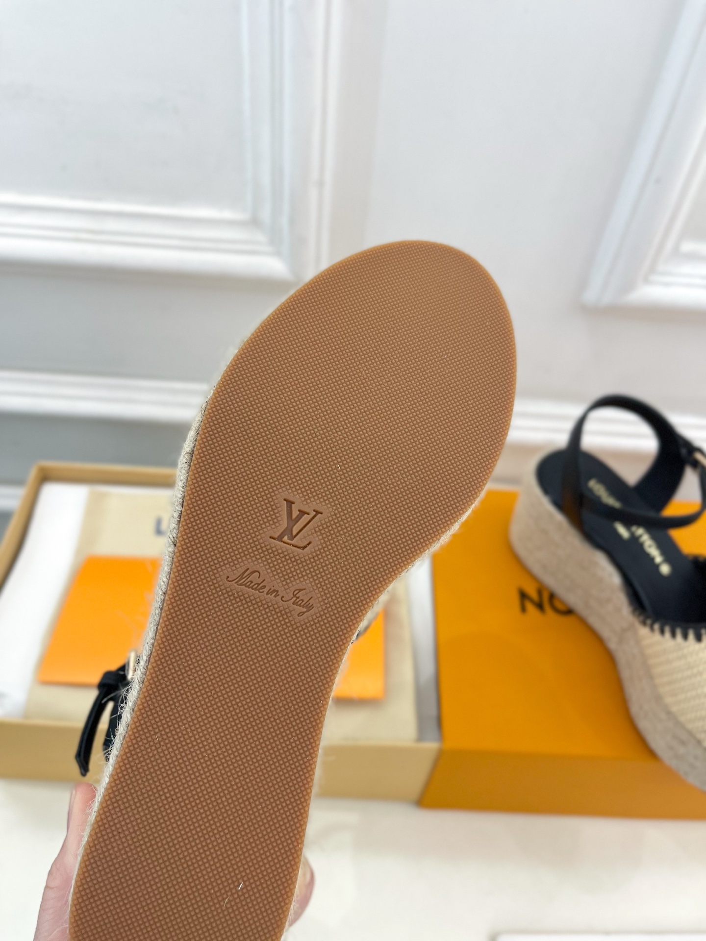 LV  | 路易威登    25𝐬𝐬 

🧡💚2025春夏新款 顶级版本‼️原版一致
专柜主打最新款 L