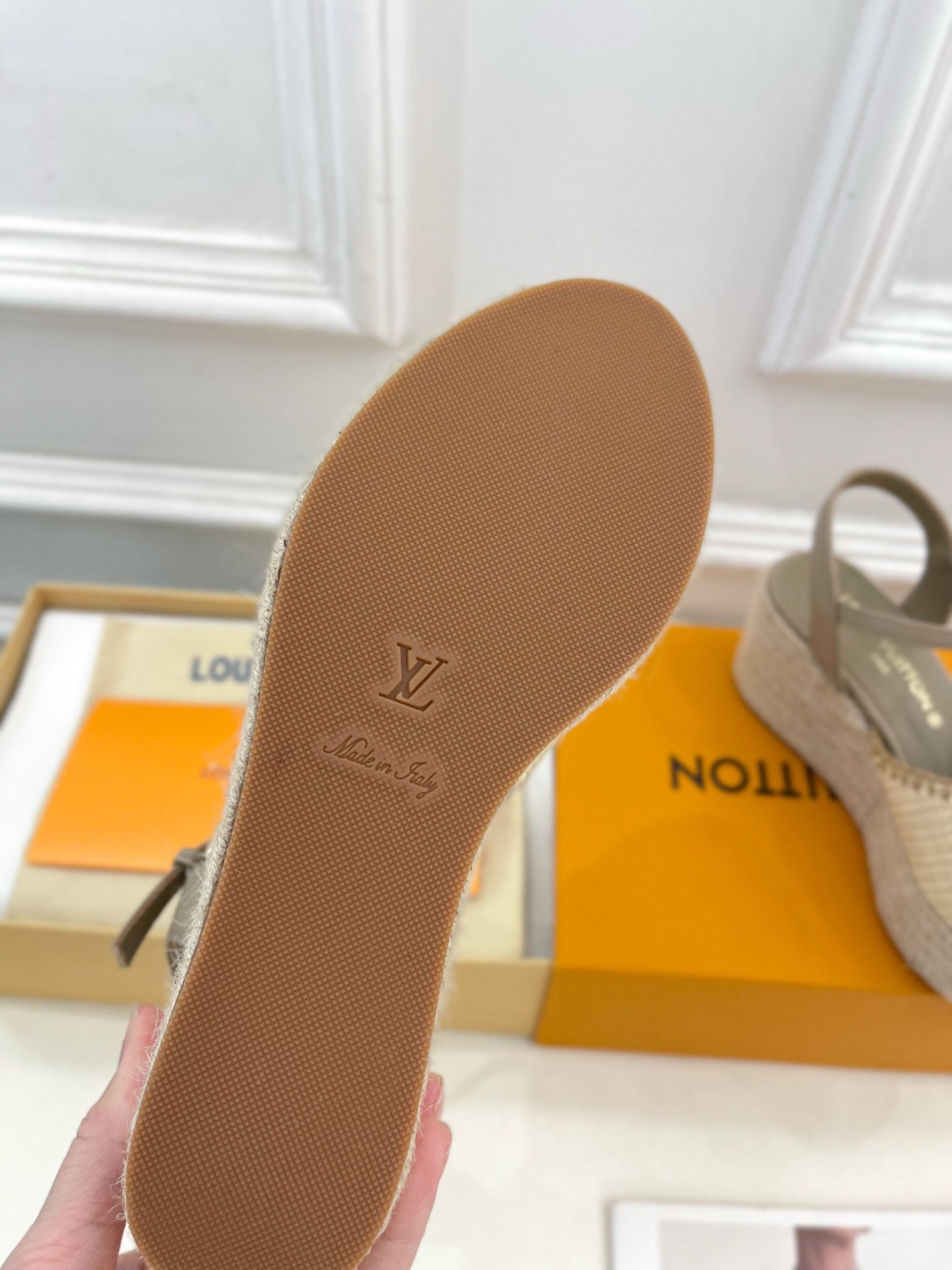 LV  | 路易威登    25𝐬𝐬 

🧡💚2025春夏新款 顶级版本‼️原版一致
专柜主打最新款 L