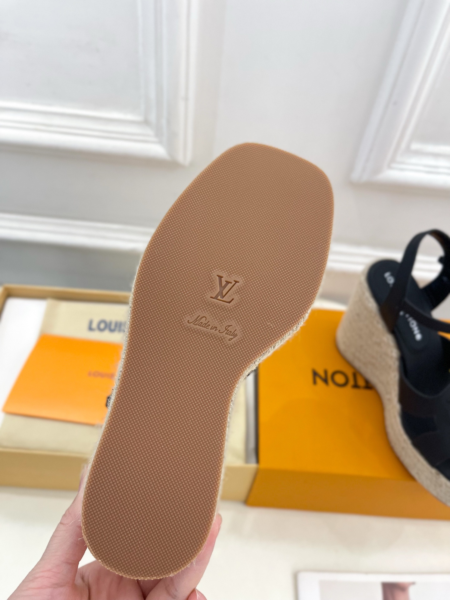 LV  | 路易威登    25𝐬𝐬 

🧡💚2025春夏新款 顶级版本‼️原版一致
专柜主打最新款 L