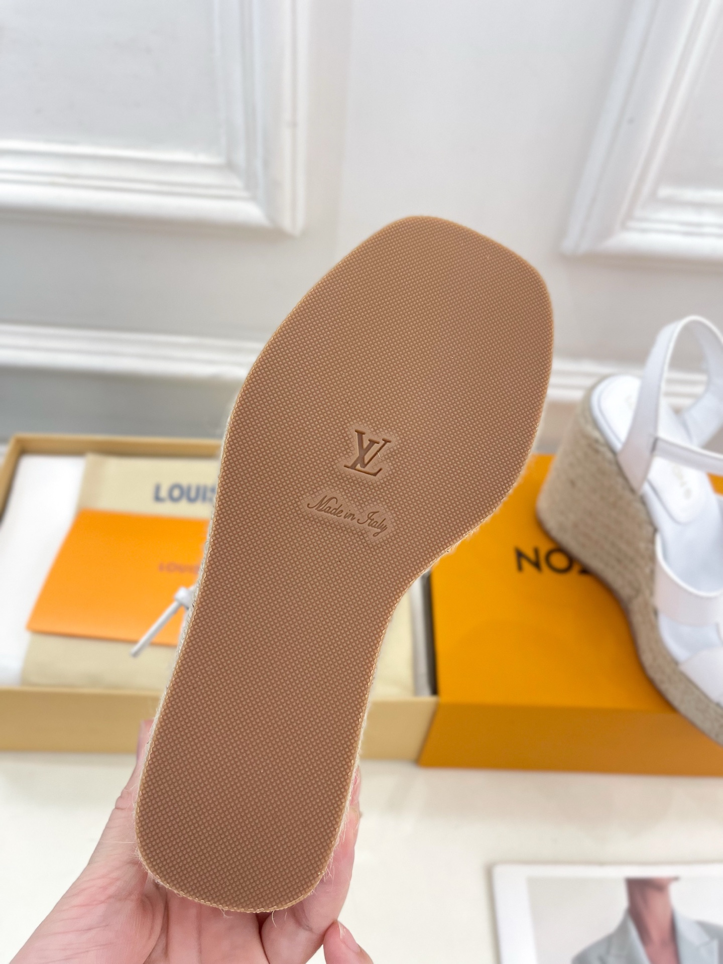 LV  | 路易威登    25𝐬𝐬 

🧡💚2025春夏新款 顶级版本‼️原版一致
专柜主打最新款 L
