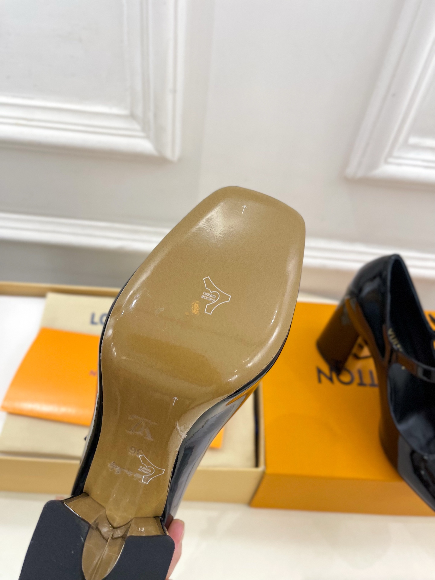 LV  | 路易威登    25𝐬𝐬 

🧡💚2025 早春新款 顶级版本‼️原版一致
专柜主打最新款 