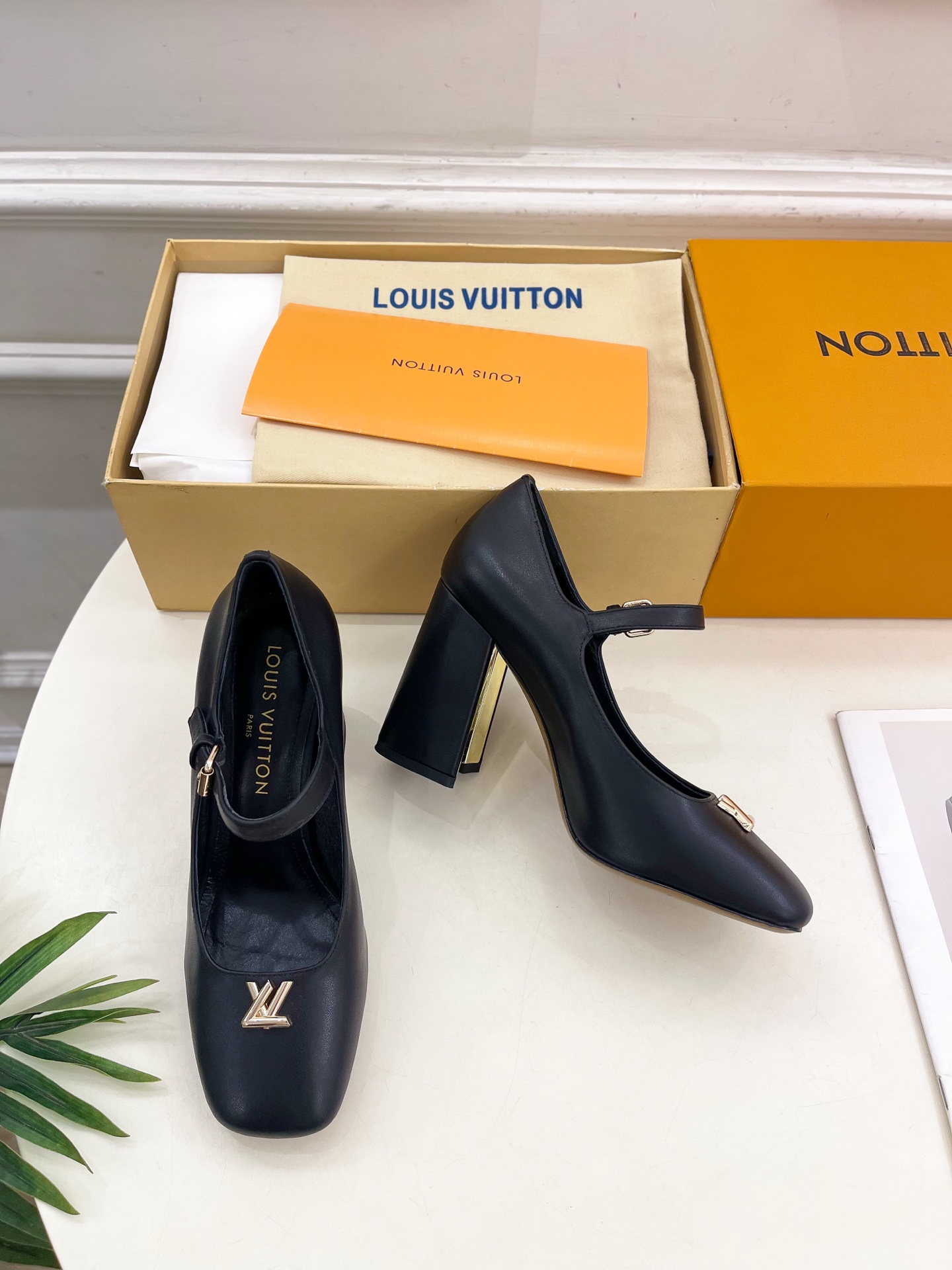 LV  | 路易威登    25𝐬𝐬 

🧡💚2025 早春新款 顶级版本‼️原版一致
专柜主打最新款 