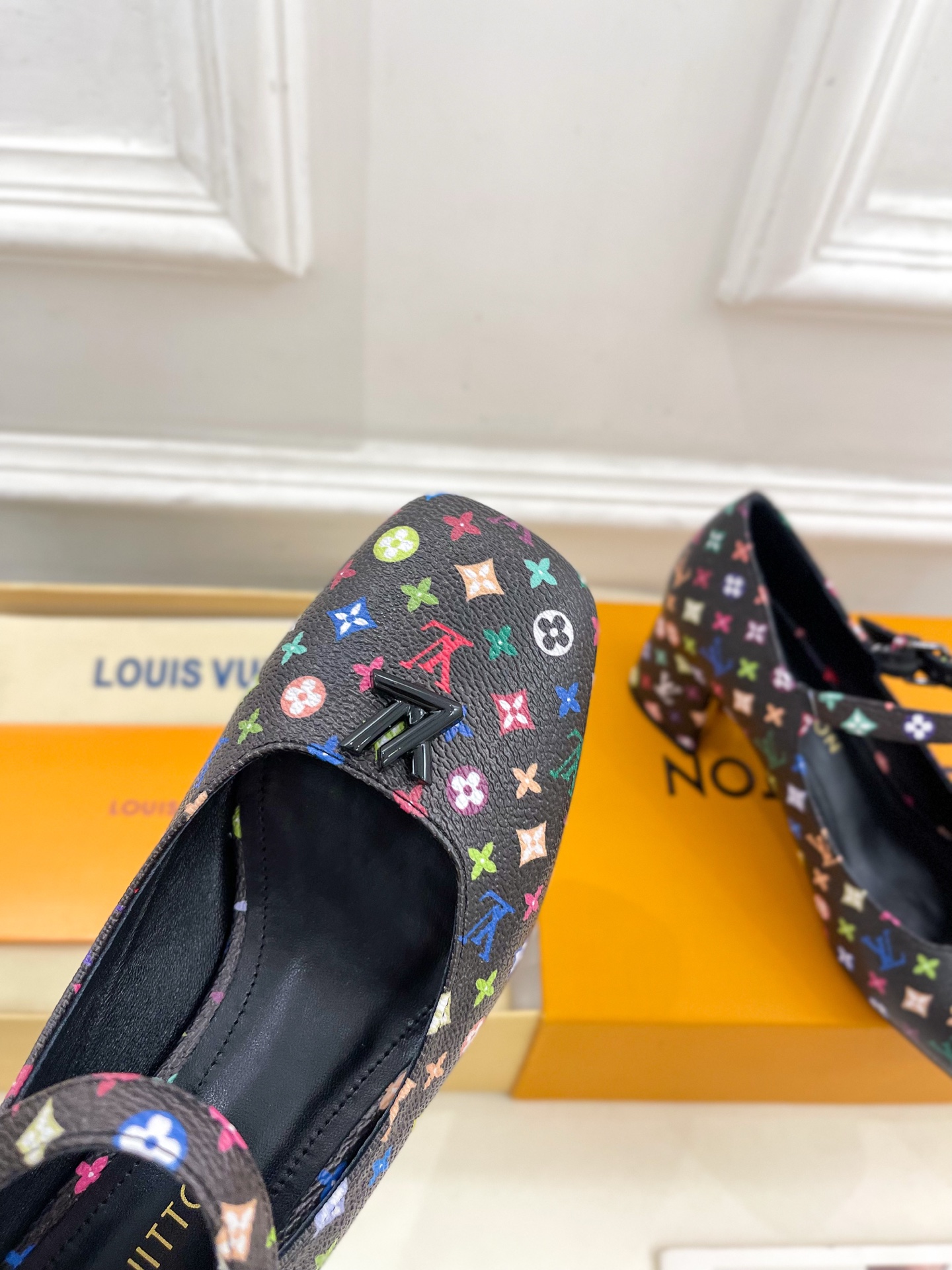 LV  | 路易威登    25𝐬𝐬 

🧡💚2025 早春新款 顶级版本‼️原版一致
专柜主打最新款 