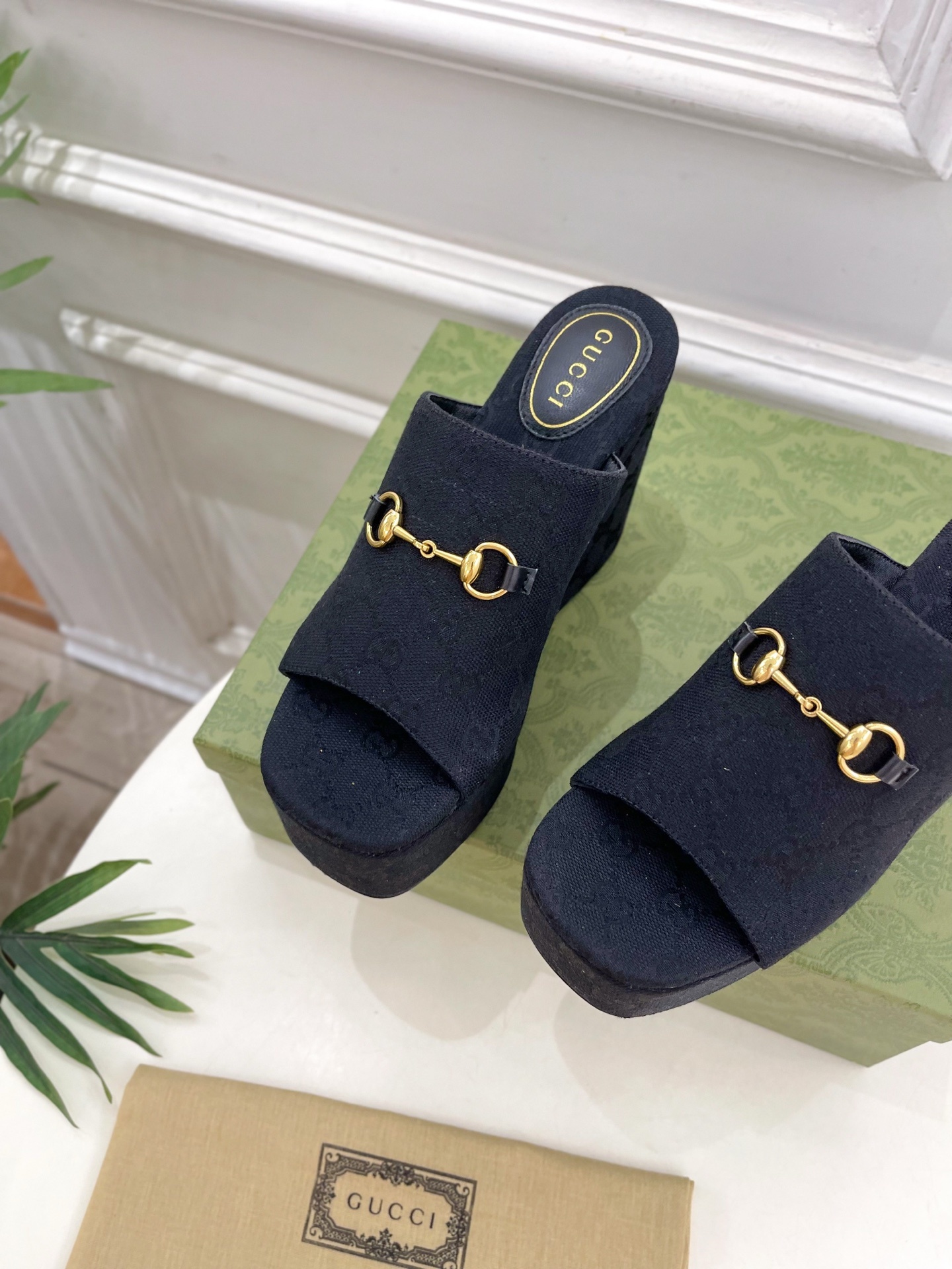 Gucci | 古驰 25𝐬𝐬
⭐️ G家 主打系列终于面世,狠货值得期待!原有的经典 创造新