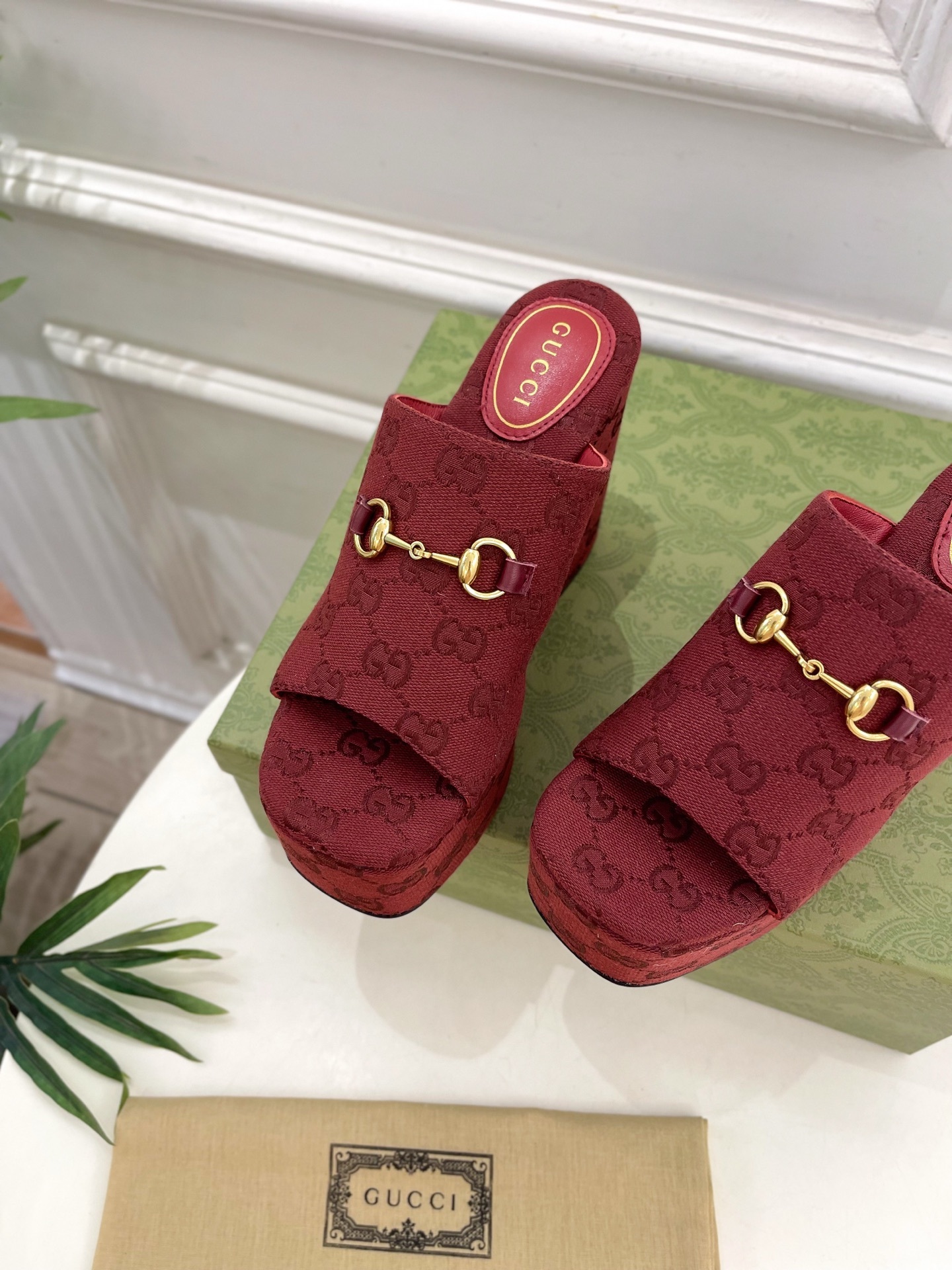 Gucci | 古驰 25𝐬𝐬
⭐️ G家 主打系列终于面世,狠货值得期待!原有的经典 创造新