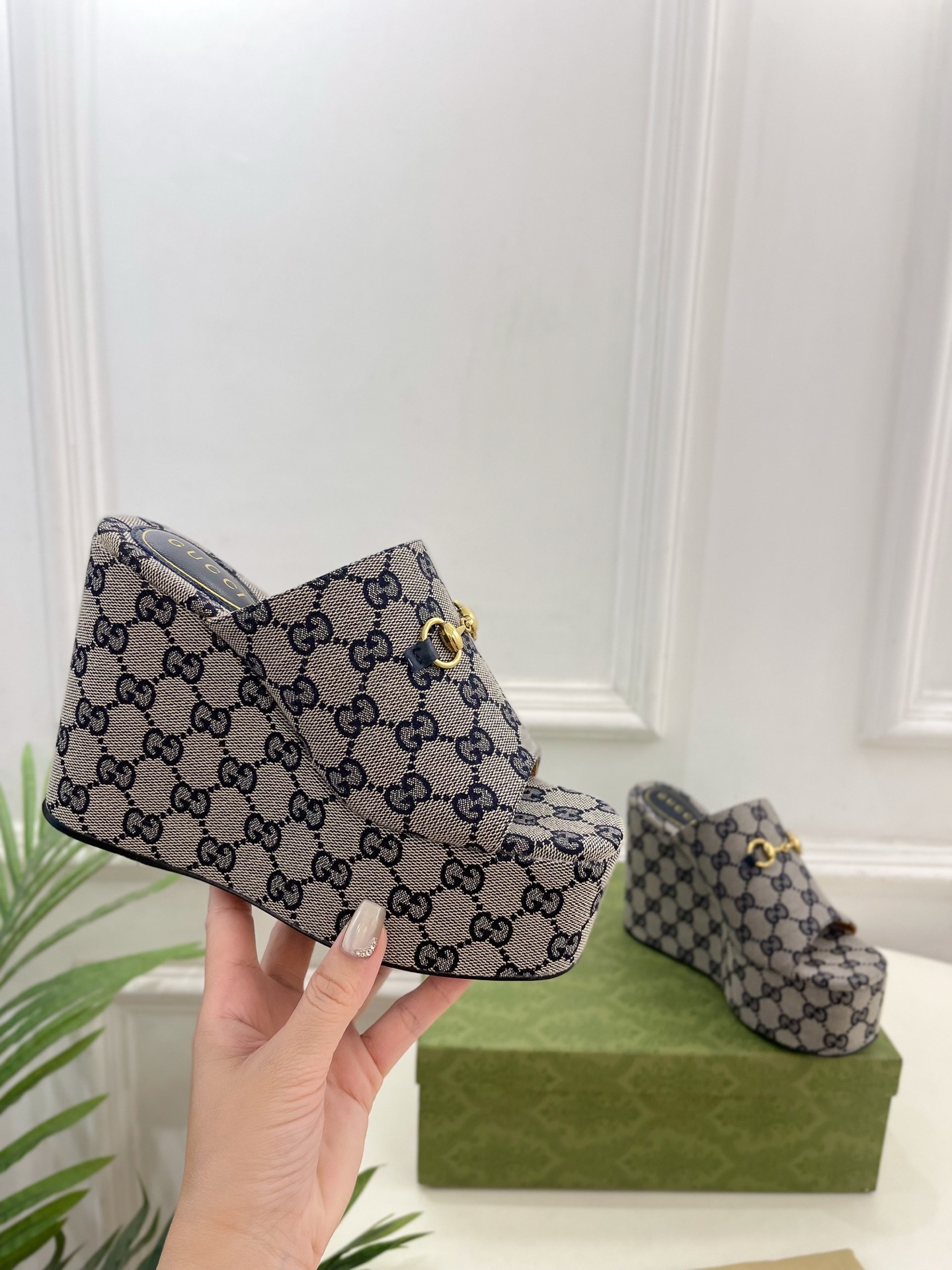 Gucci | 古驰 25𝐬𝐬
⭐️ G家 主打系列终于面世,狠货值得期待!原有的经典 创造新