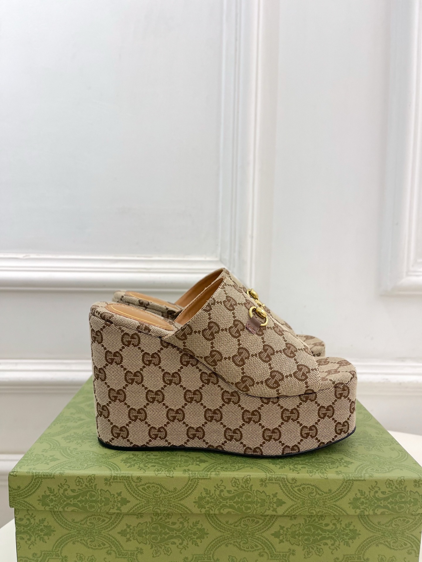Gucci | 古驰 25𝐬𝐬
⭐️ G家 主打系列终于面世,狠货值得期待!原有的经典 创造新