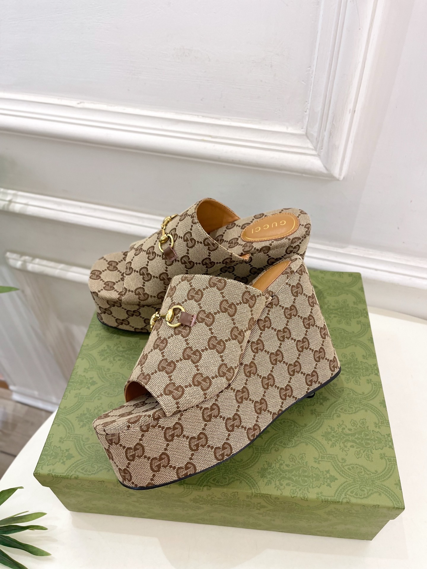 Gucci | 古驰 25𝐬𝐬
⭐️ G家 主打系列终于面世,狠货值得期待!原有的经典 创造新