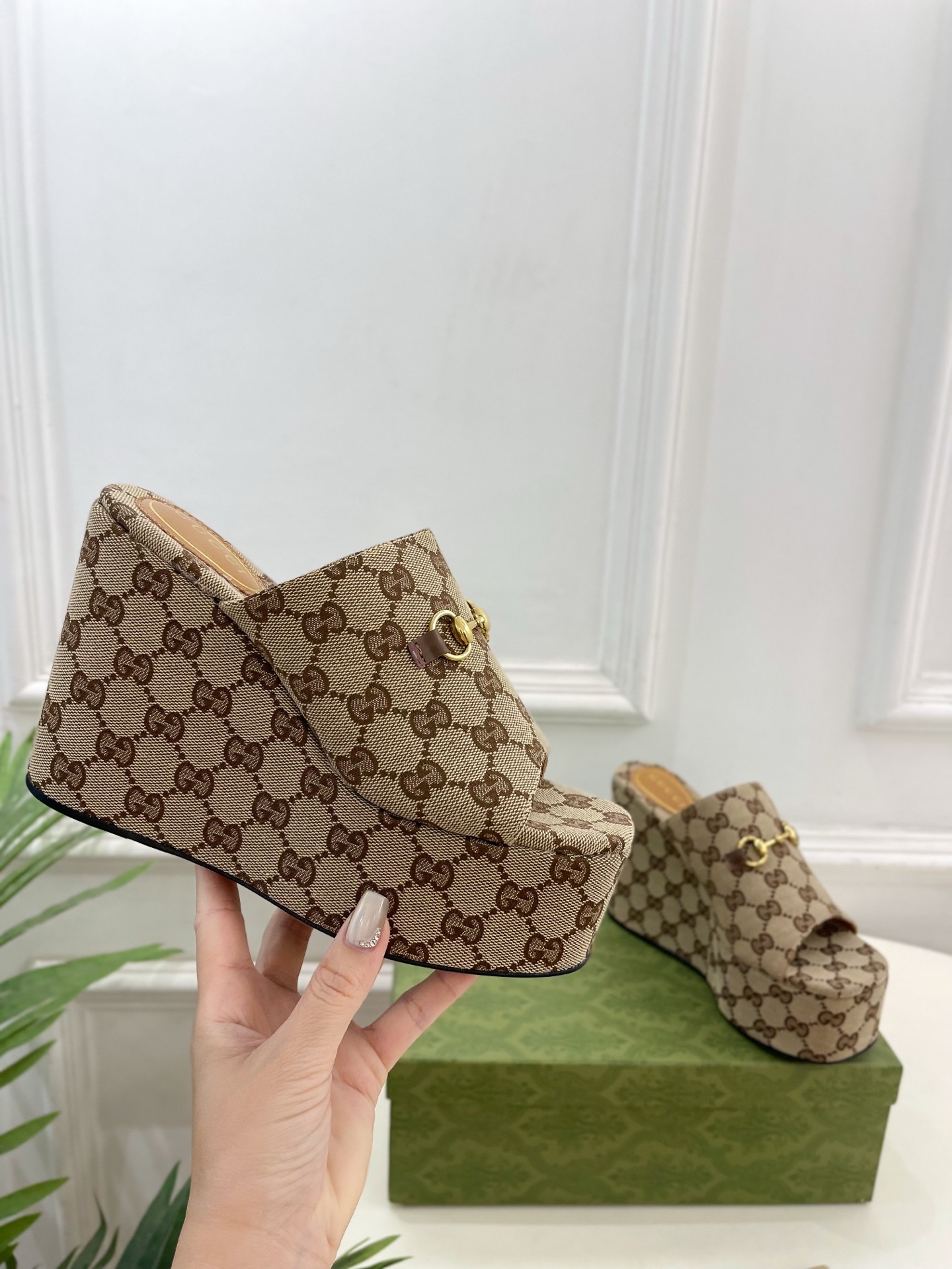 Gucci | 古驰 25𝐬𝐬
⭐️ G家 主打系列终于面世,狠货值得期待!原有的经典 创造新