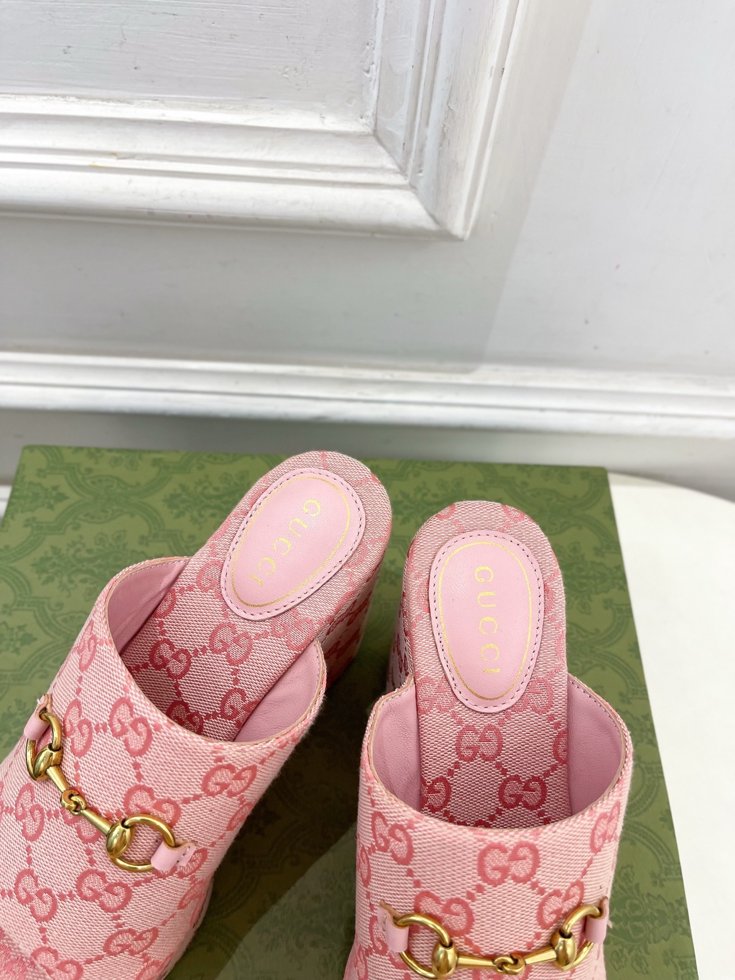 Gucci | 古驰 25𝐬𝐬
⭐️ G家 主打系列终于面世,狠货值得期待!原有的经典 创造新