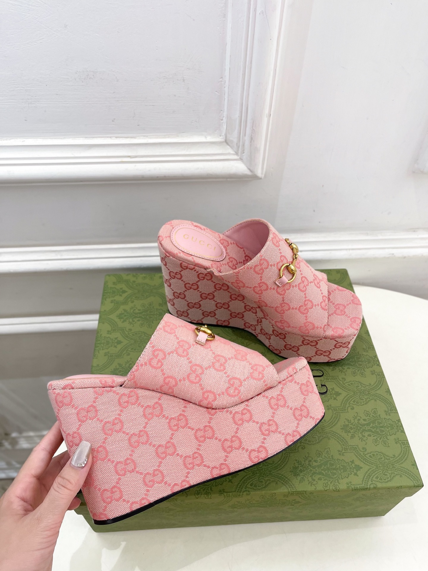 Gucci | 古驰 25𝐬𝐬
⭐️ G家 主打系列终于面世,狠货值得期待!原有的经典 创造新