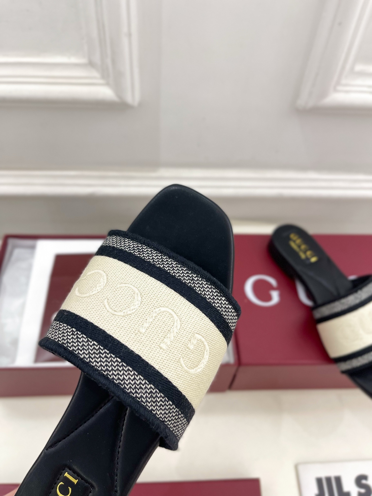 Gucci | 古驰 25𝐬𝐬
⭐️ G家 主打系列终于面世,狠货值得期待!原有的经典 创造