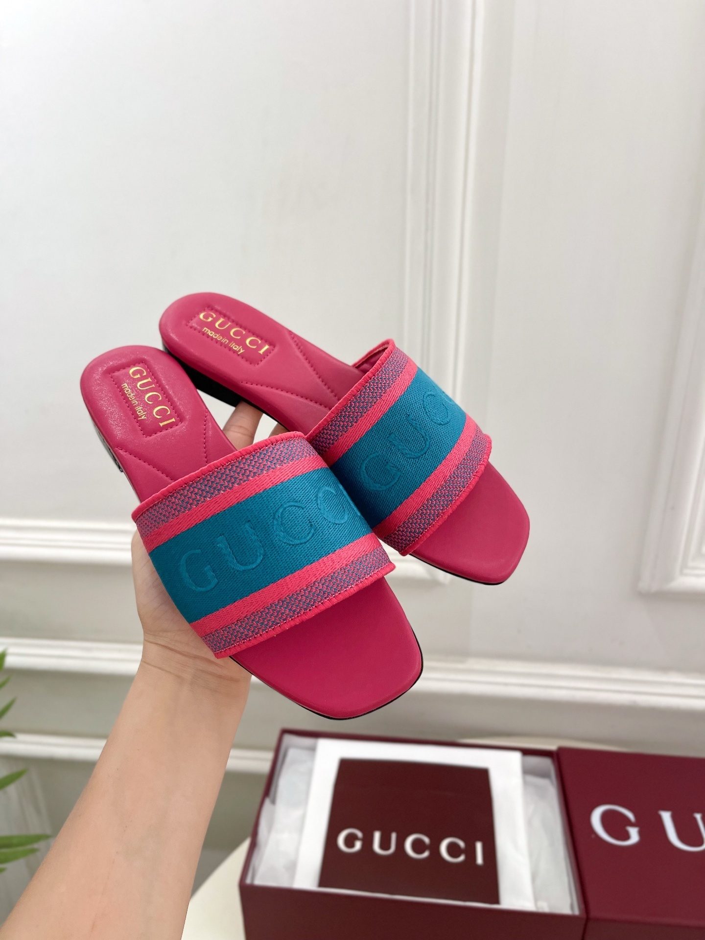 Gucci | 古驰 25𝐬𝐬
⭐️ G家 主打系列终于面世,狠货值得期待!原有的经典 创造