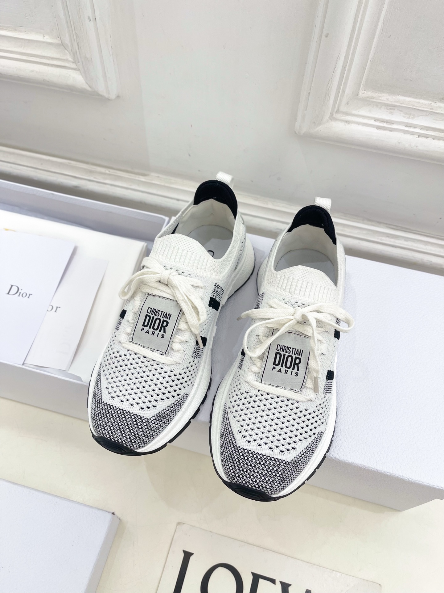 Dior |  迪奥  25𝐬𝐬 

🧡💚2025早春新品 顶级版本⚠️
专柜主打新款Run'n'Dio