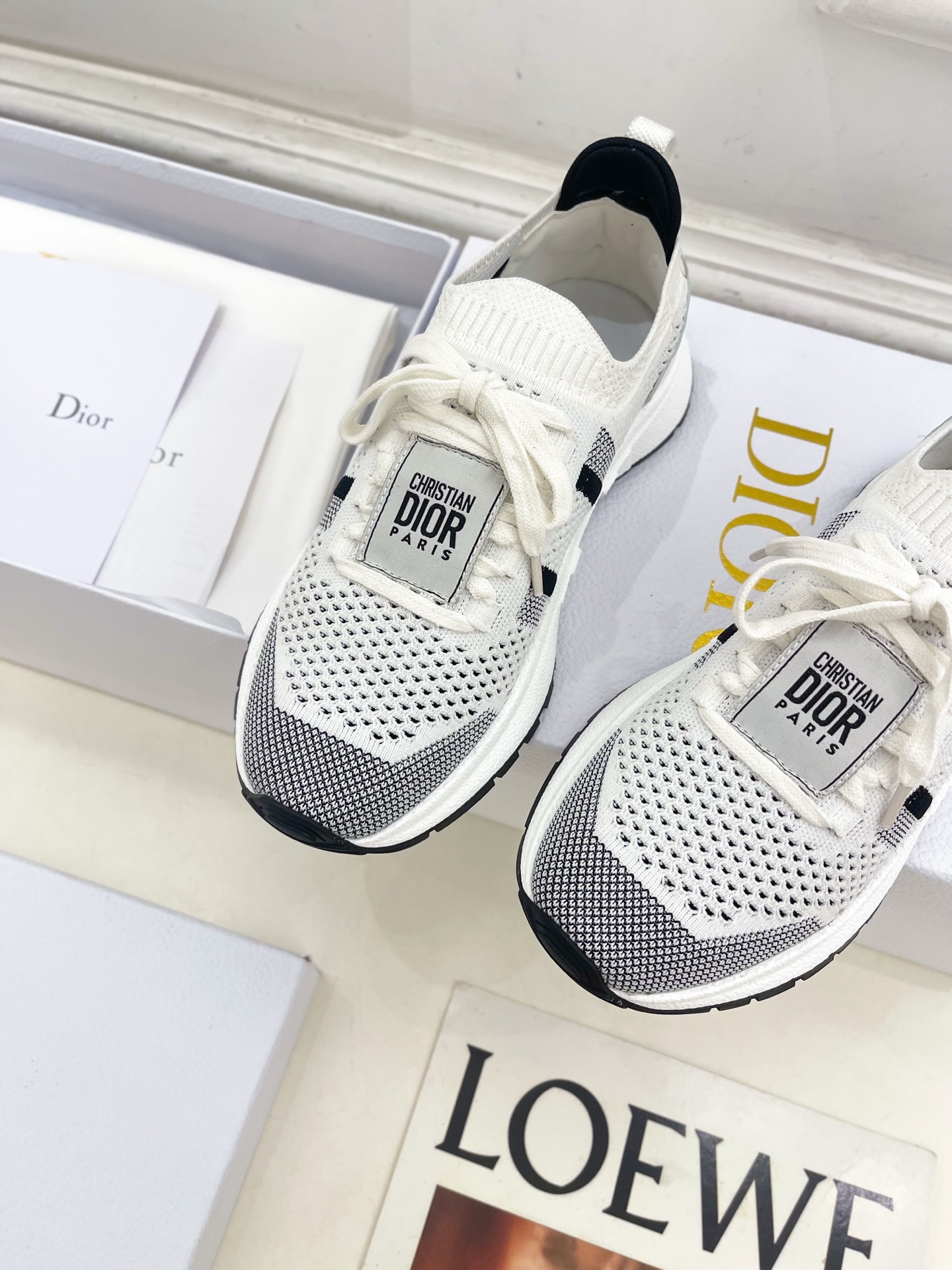 Dior |  迪奥  25𝐬𝐬 

🧡💚2025早春新品 顶级版本⚠️
专柜主打新款Run'n'Dio