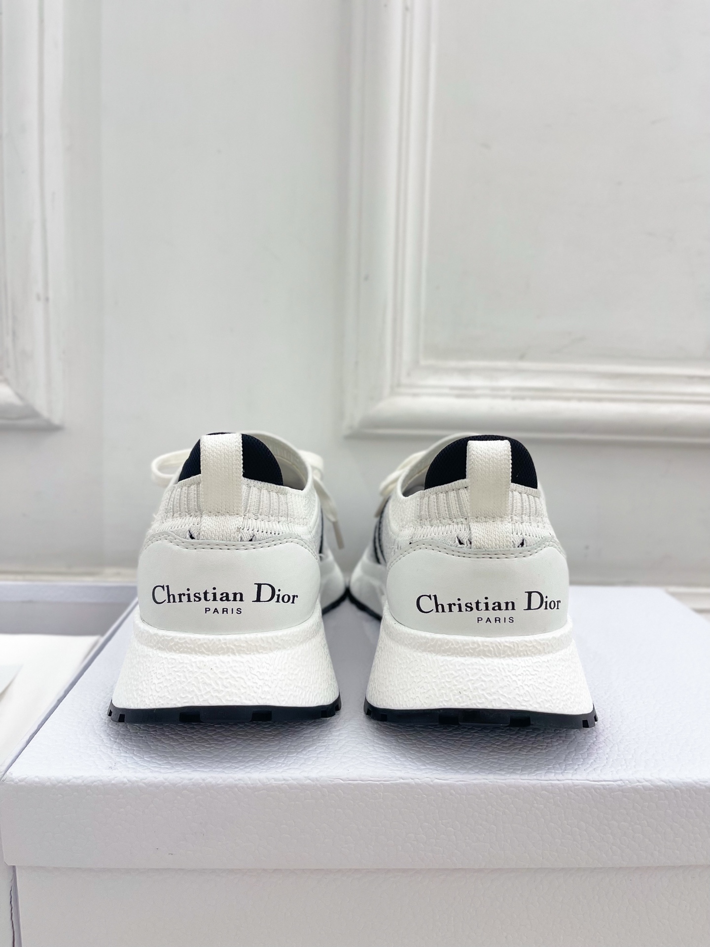 Dior |  迪奥  25𝐬𝐬 

🧡💚2025早春新品 顶级版本⚠️
专柜主打新款Run'n'Dio