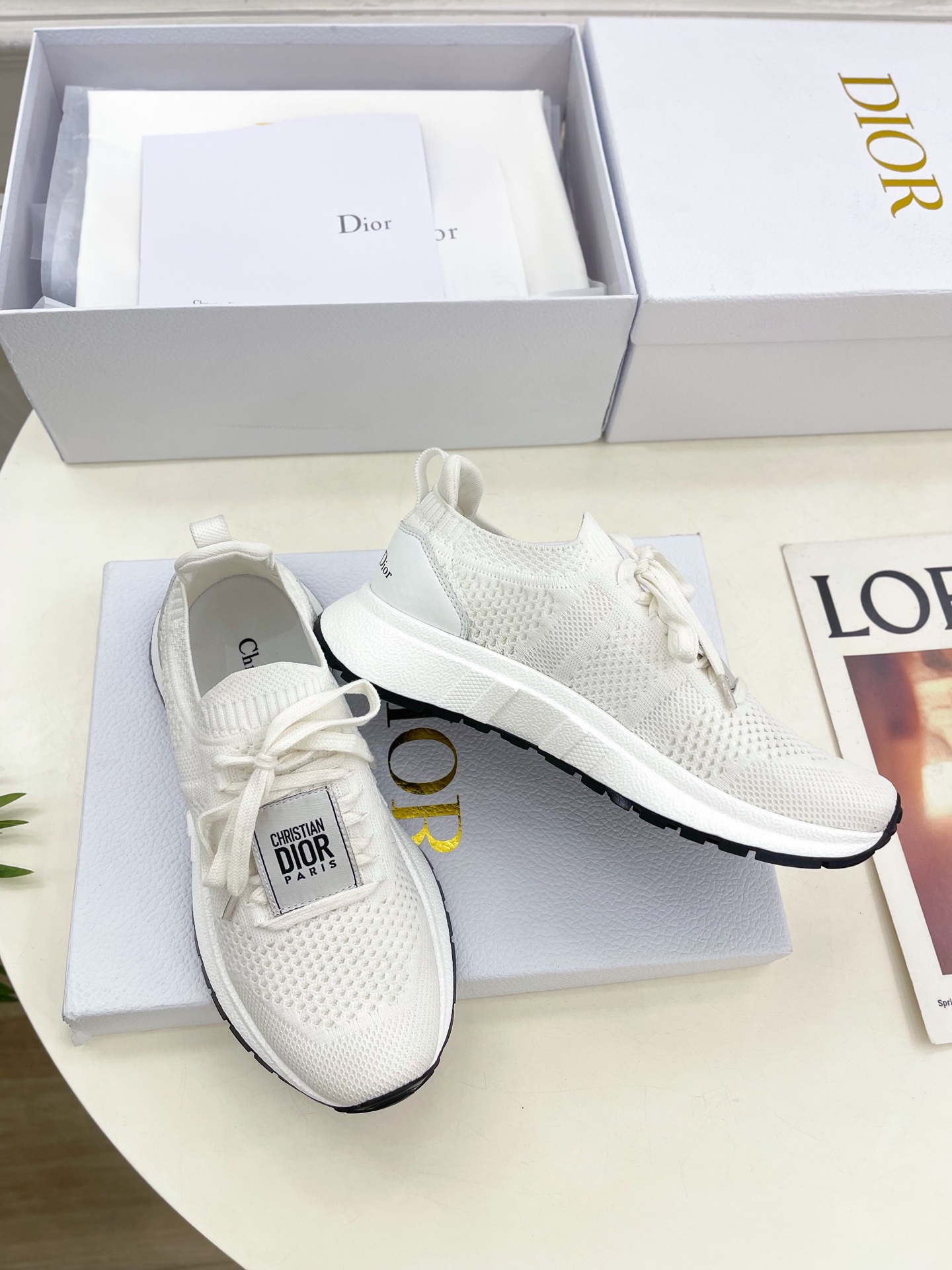 Dior |  迪奥  25𝐬𝐬 

🧡💚2025早春新品 顶级版本⚠️
专柜主打新款Run'n'Dio