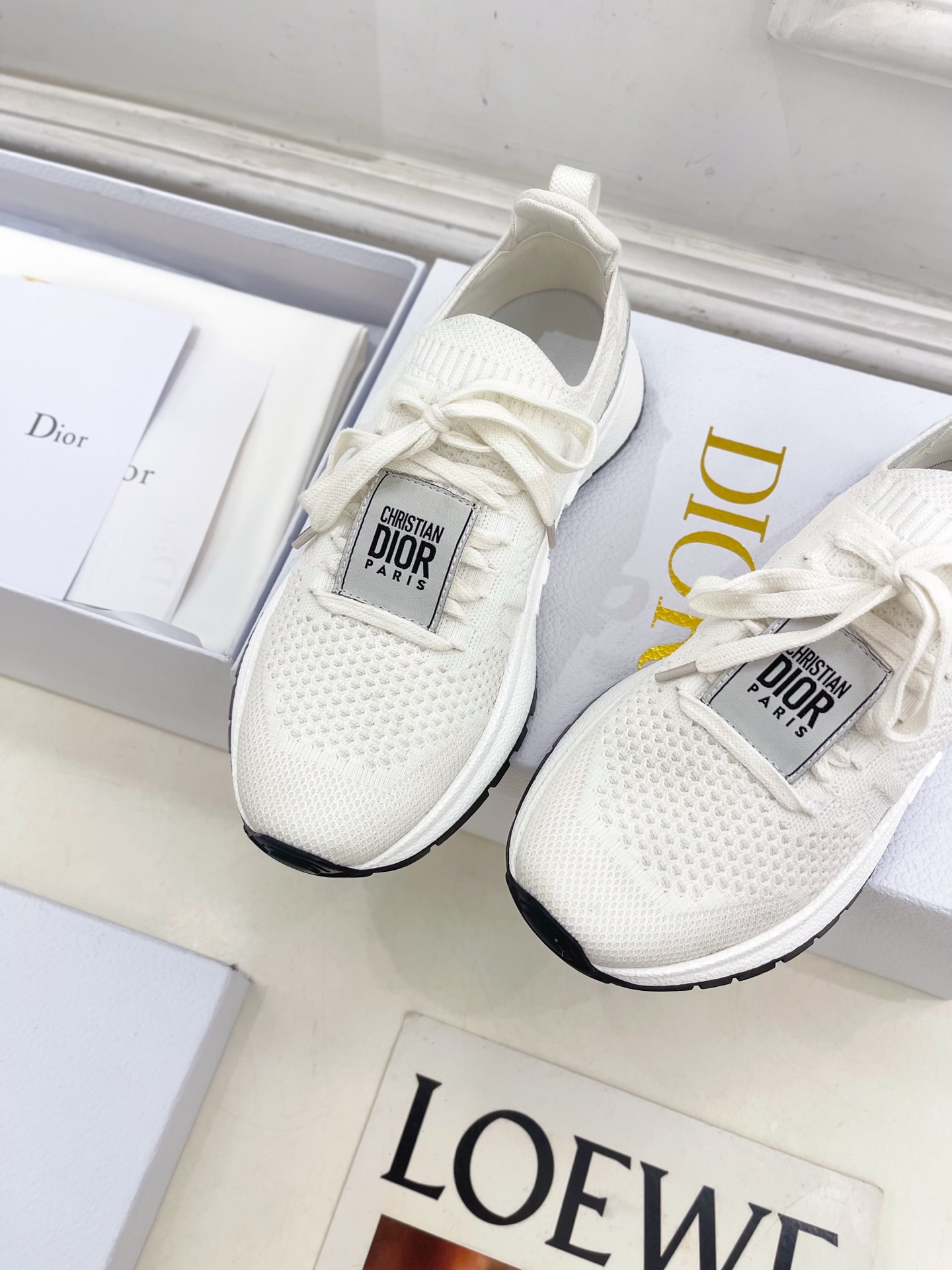 Dior |  迪奥  25𝐬𝐬 

🧡💚2025早春新品 顶级版本⚠️
专柜主打新款Run'n'Dio